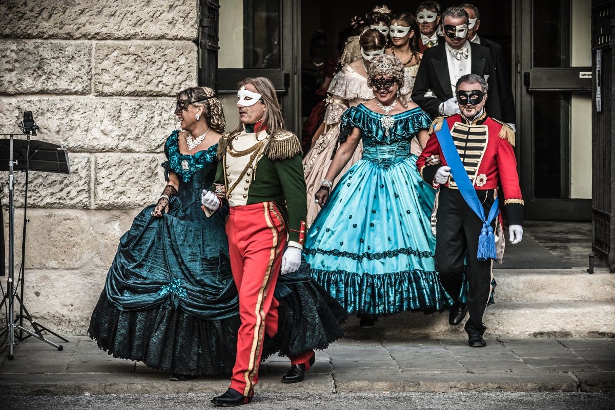 Gruppo Dame e Cavalieri