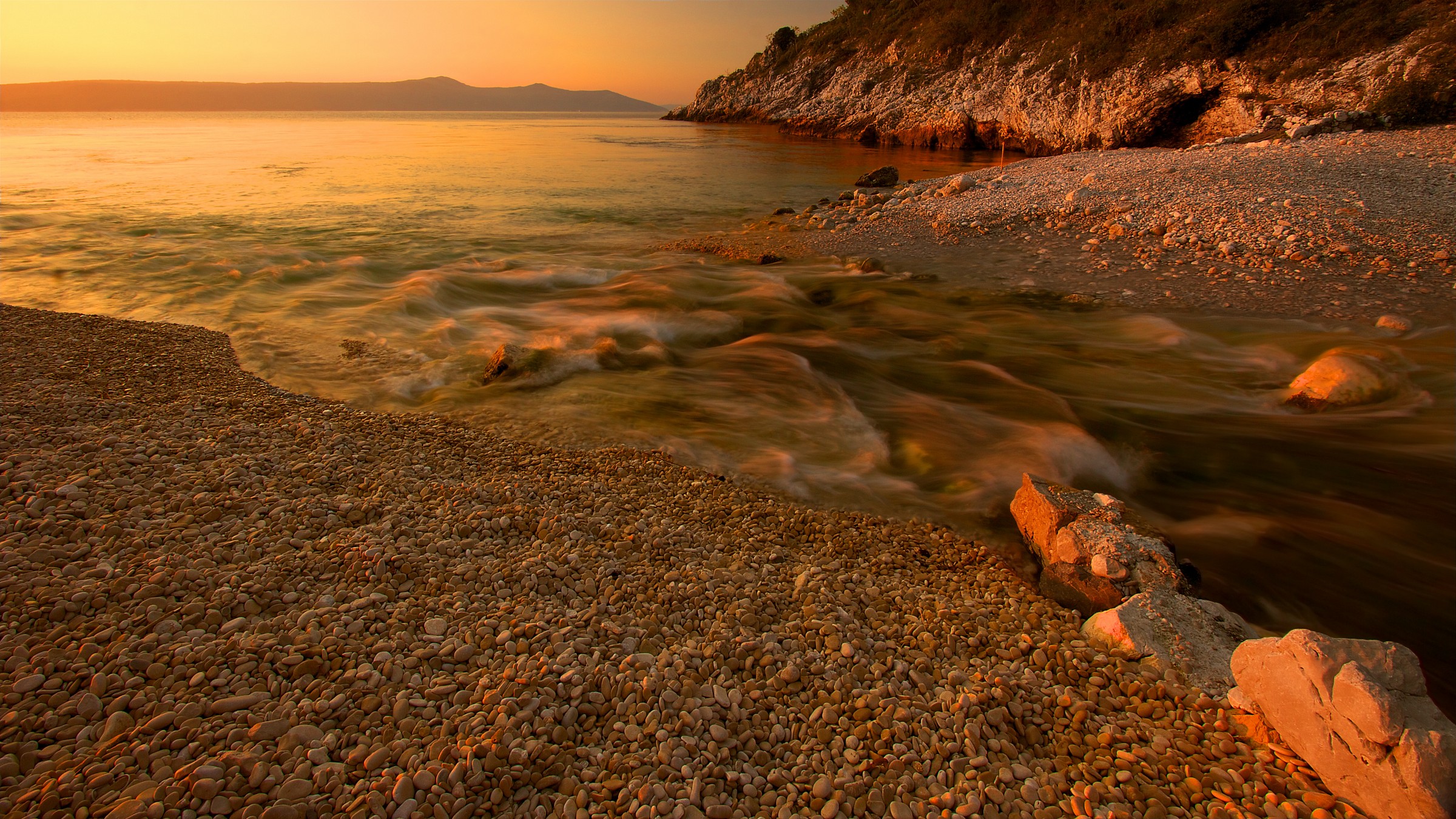 Alba sulla costa adriatica