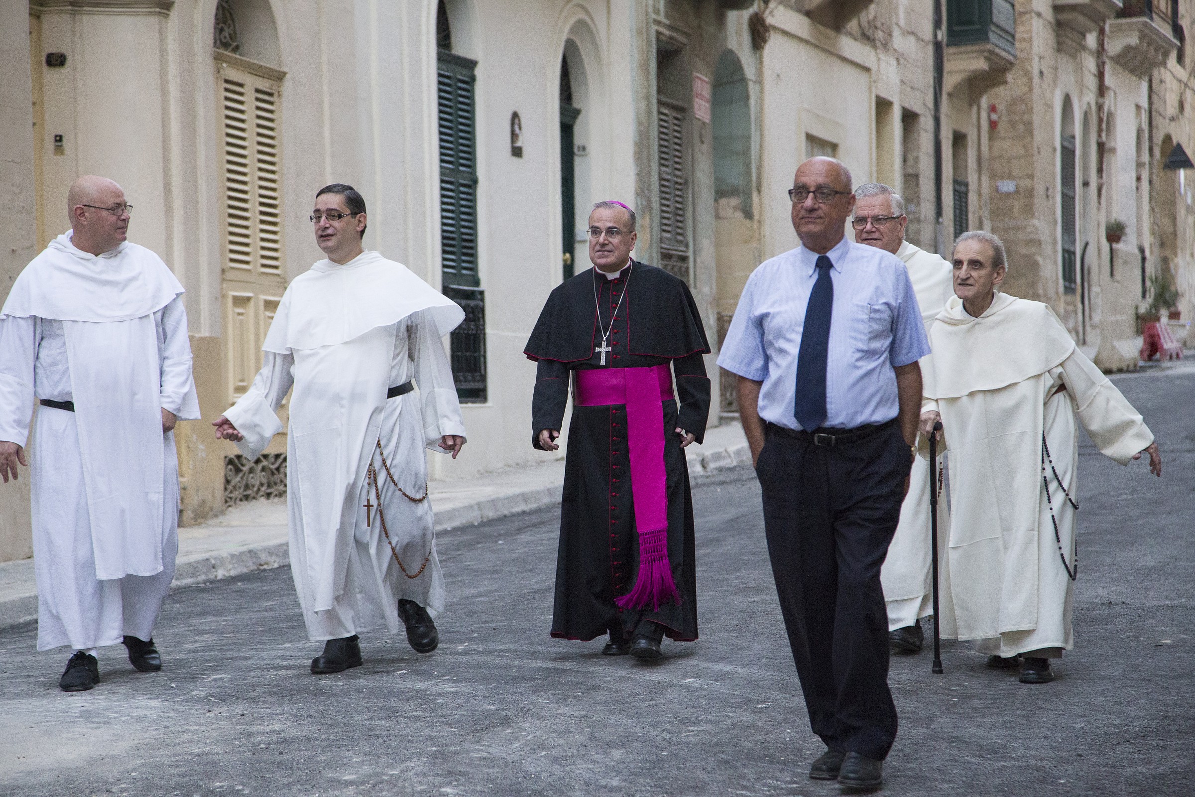 L'arcivescovo mons. Cremona e alcuni domenicani