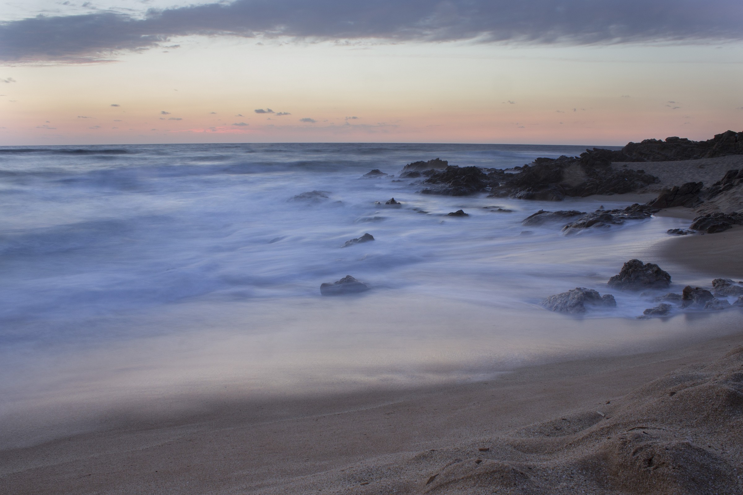 Soft waves on the reef