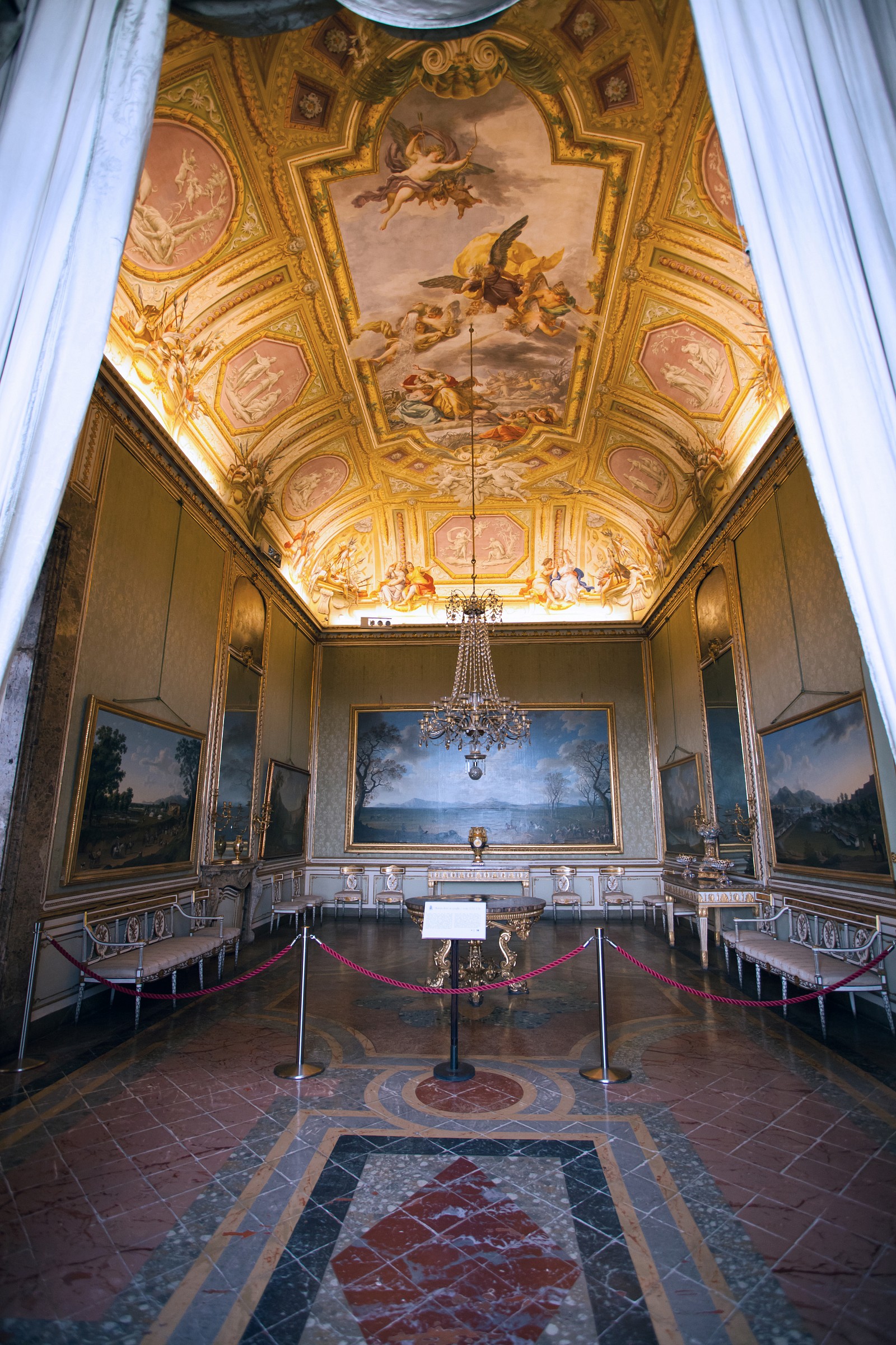 dentro la Reggia di Caserta