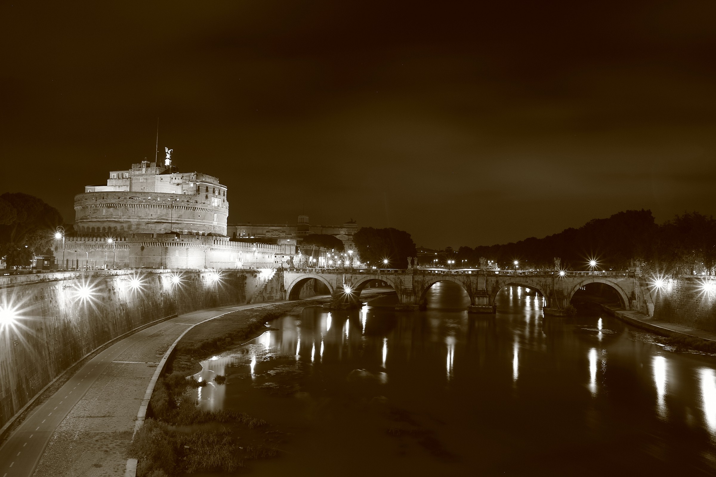 Night of Castel S. Angelo (roma)