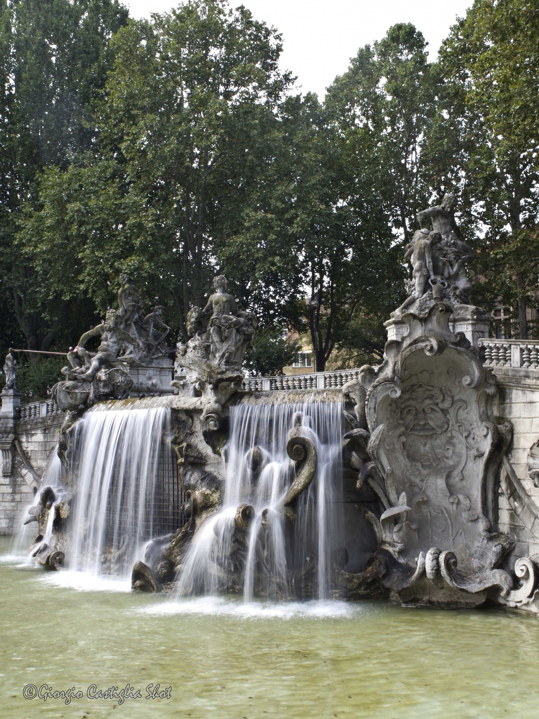 The fountain of the 12 months of valentines (Turin)
