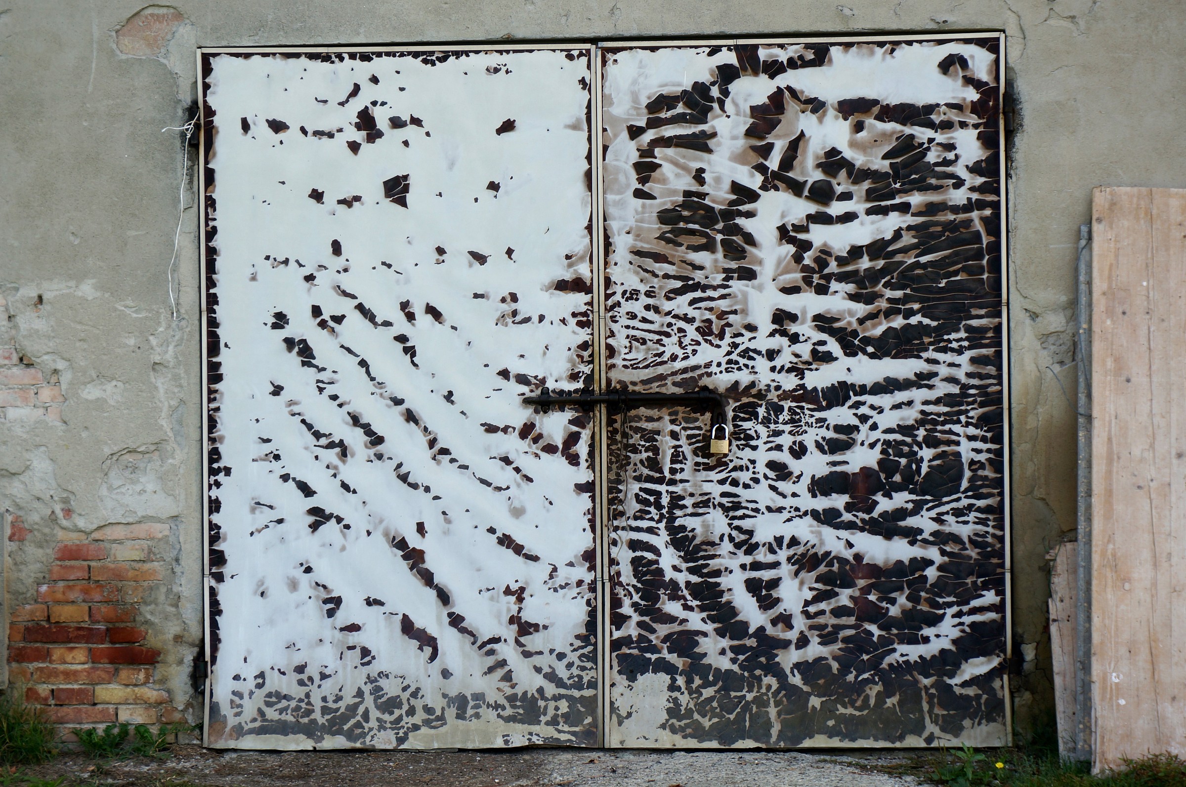 Il tempo e la porta chiusa