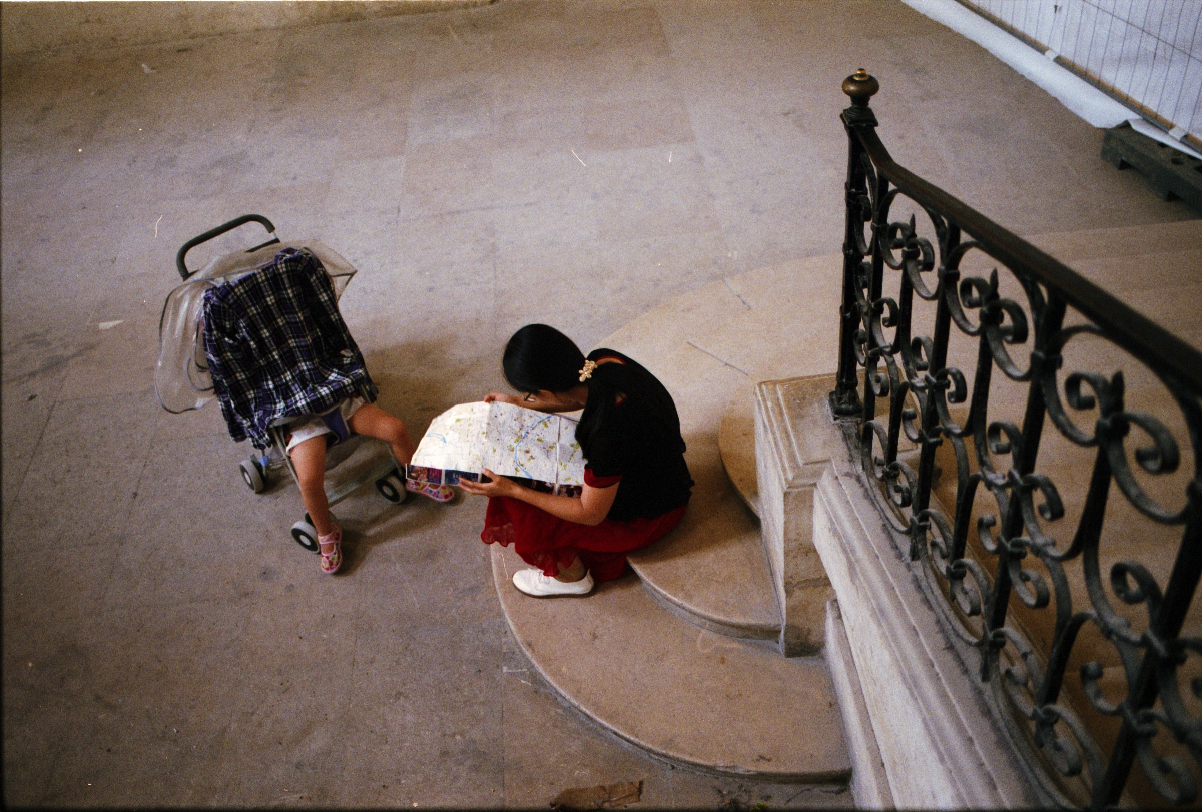 Do not wait - My Paris Analog