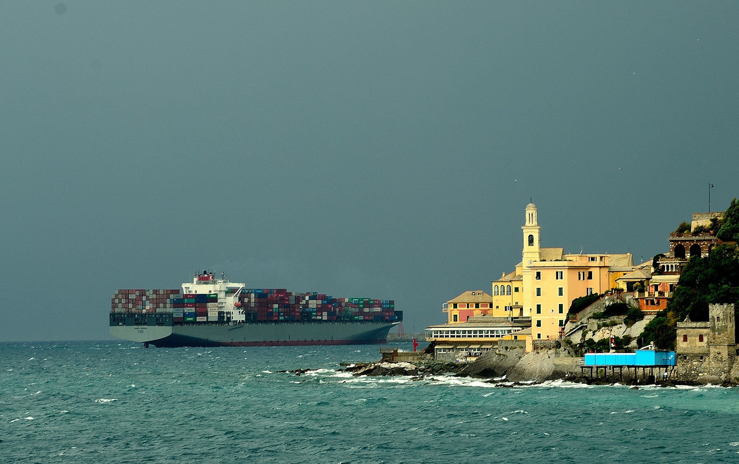 Genoa-among sea and sky, between the sacred and the profane ...