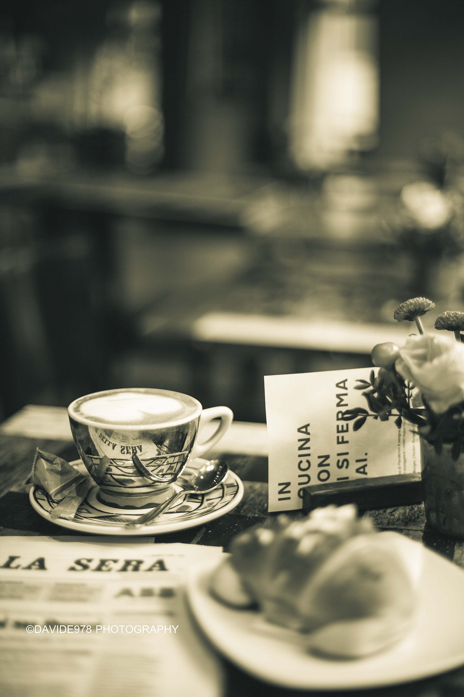 A cappuccino in peace, Milan
