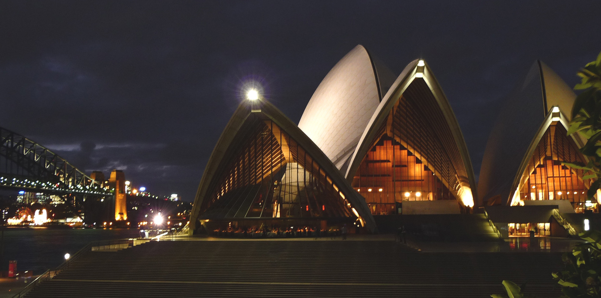 "Sydney Opera House"