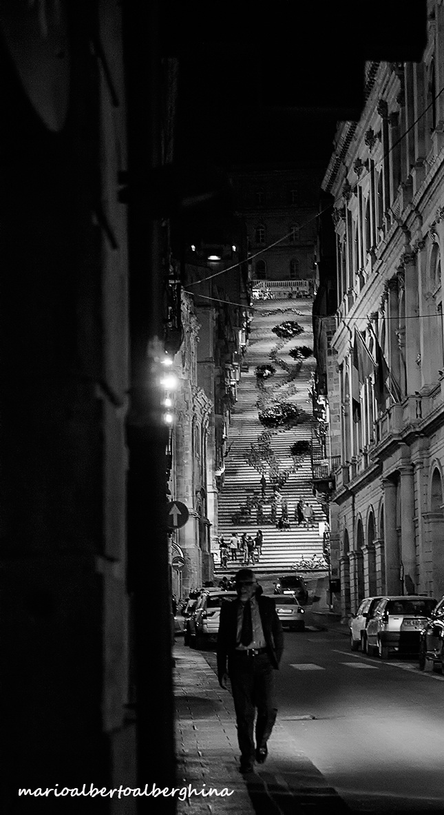 Scalinata di Santa Maria del Monte - cALTAGIRONE -