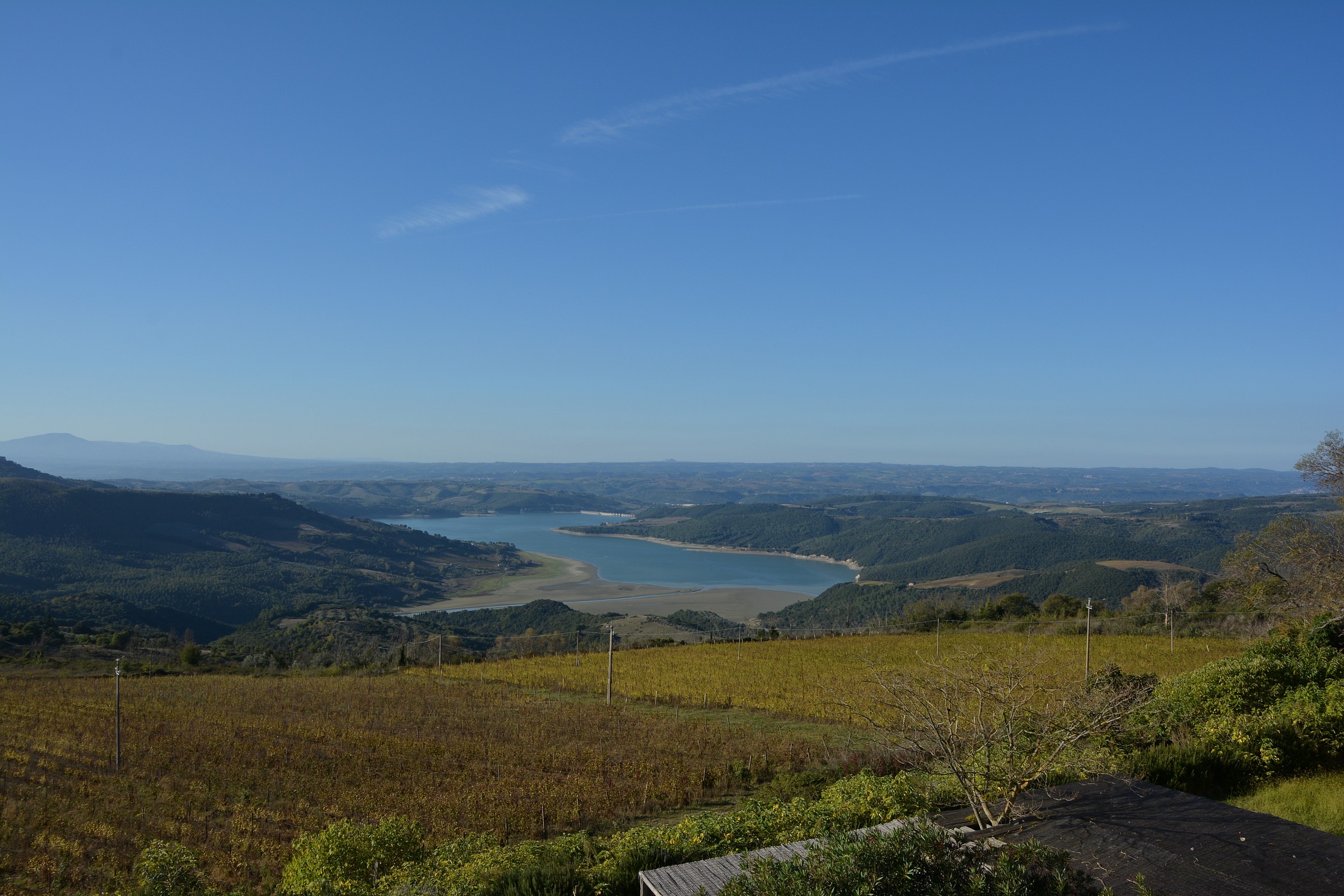 Lago Corbara