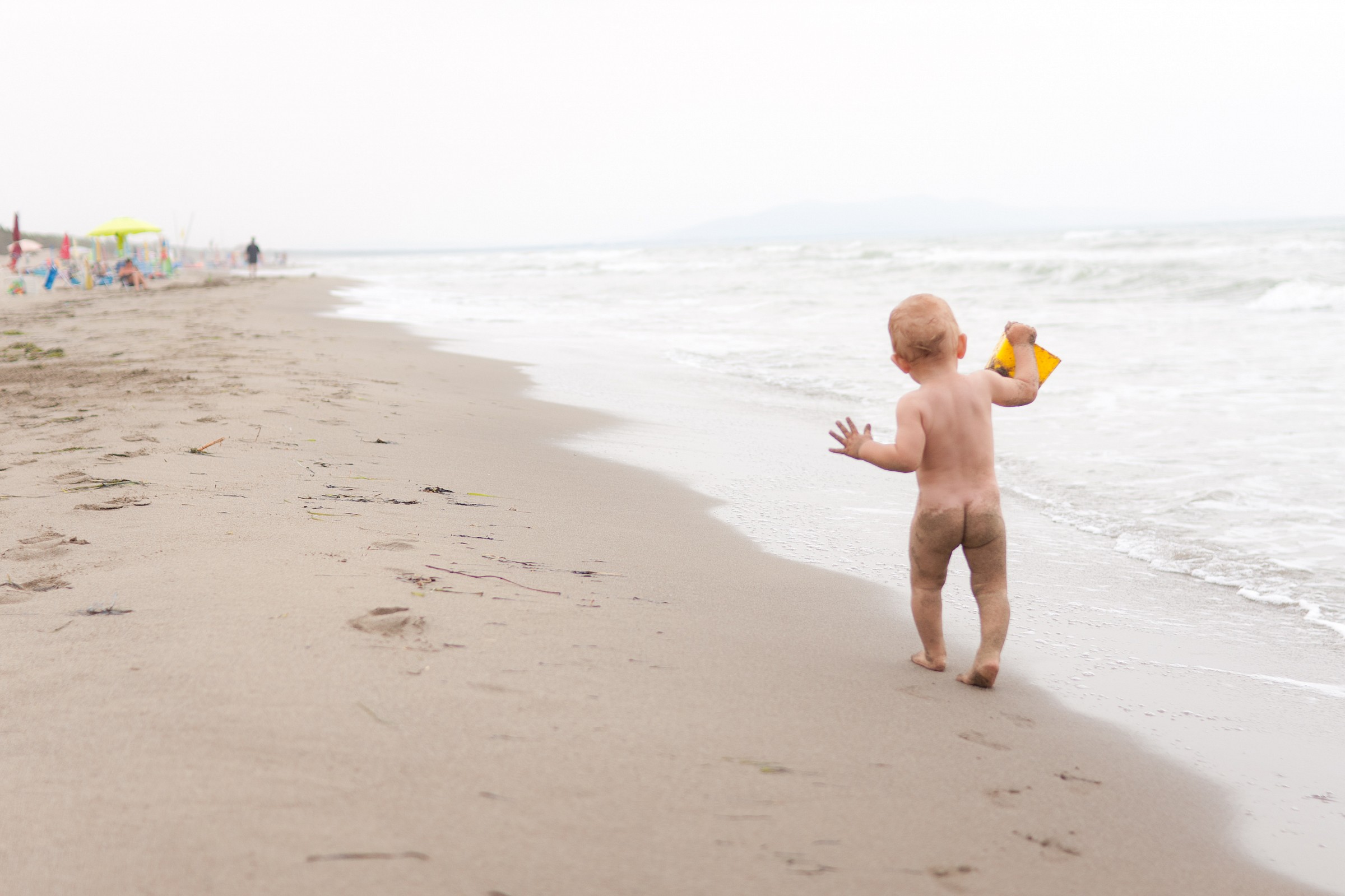 Passeggiando lungo il bagnasciuga