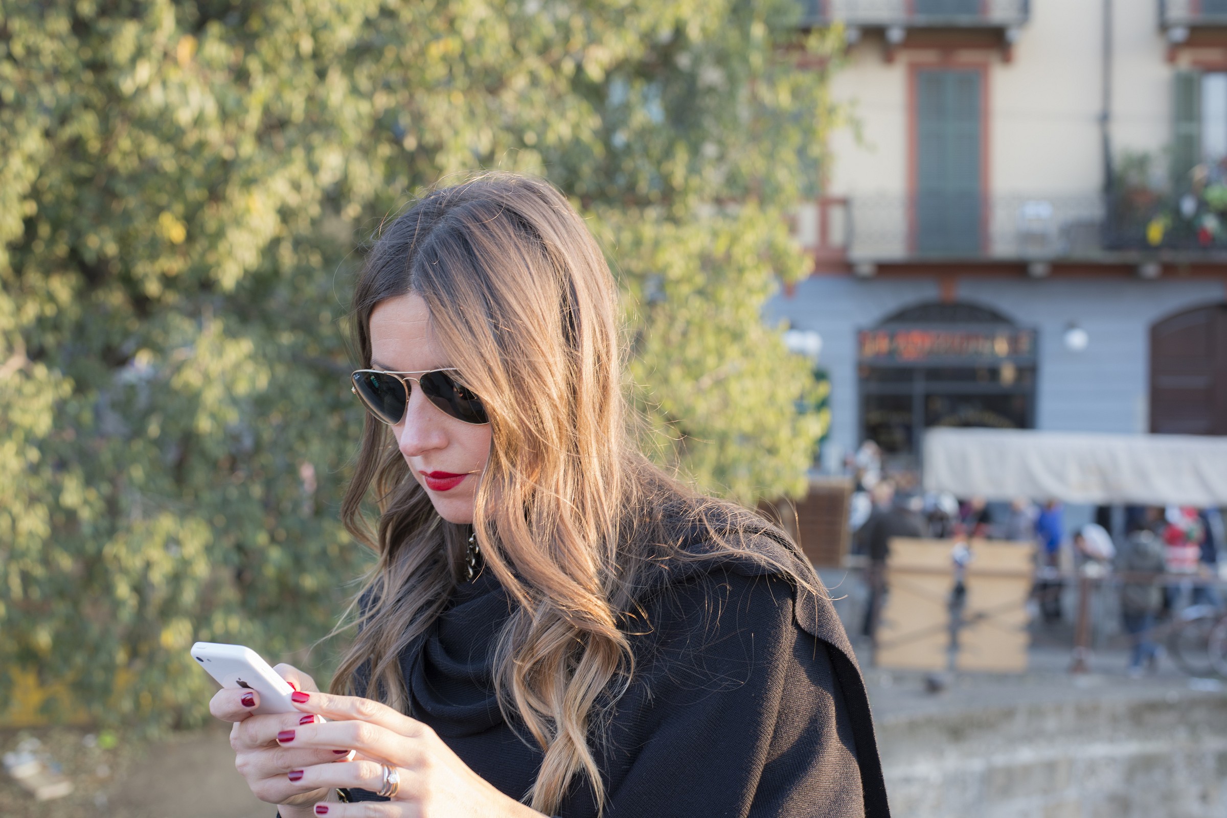 ..... Red lips .....