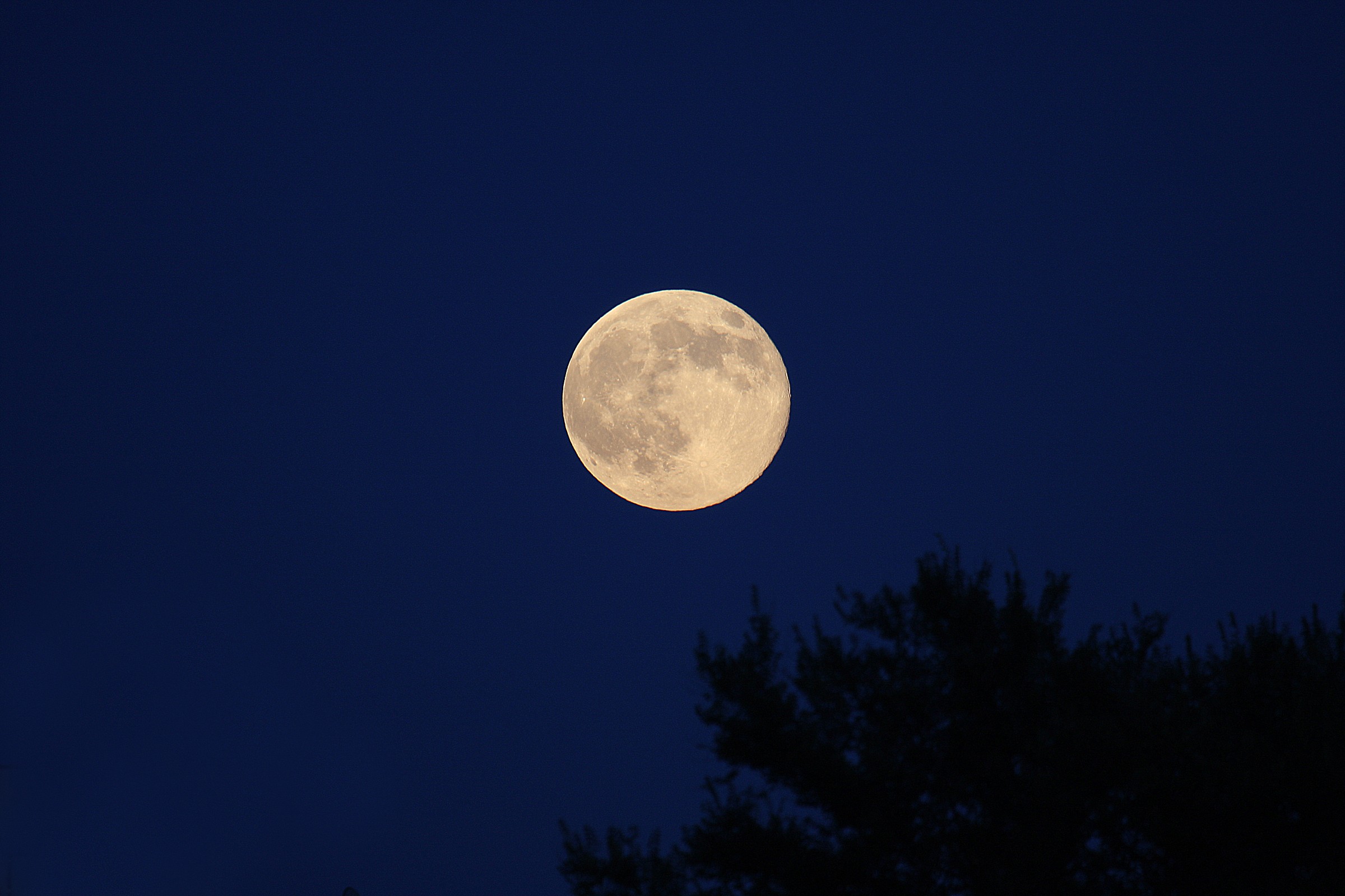 Full moon - Jume 2014