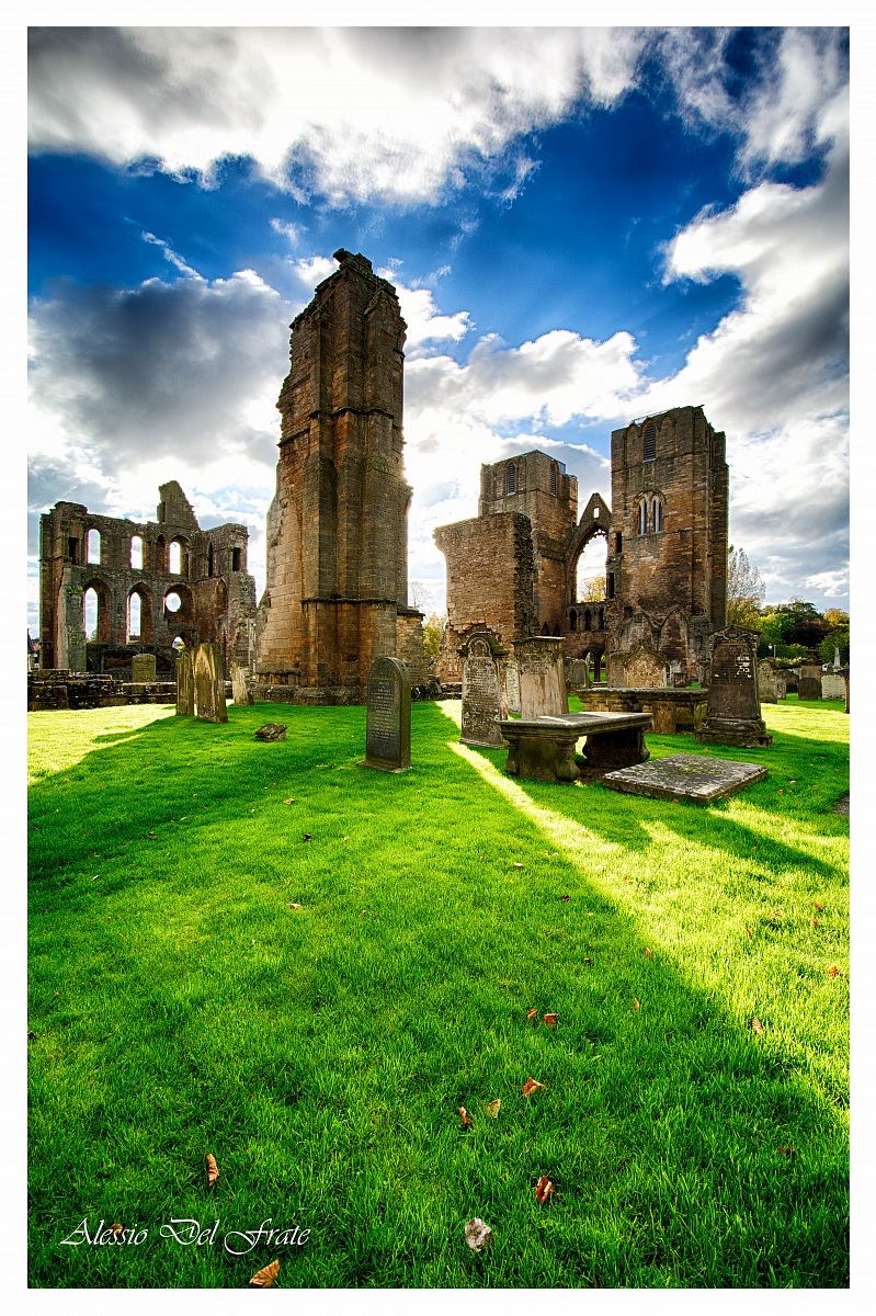 The ruins of Elgin Cathedral !!!