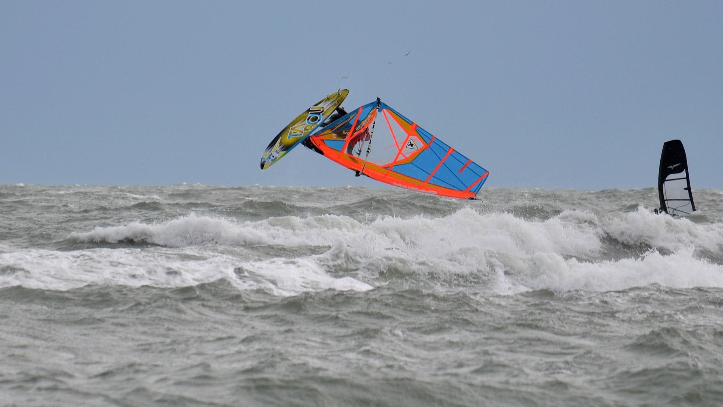 windsurf