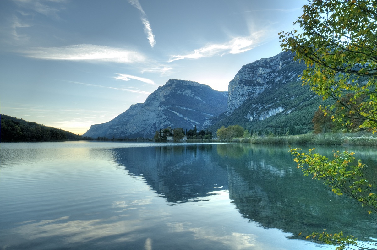 castel toblino 1 ora al tramonto.