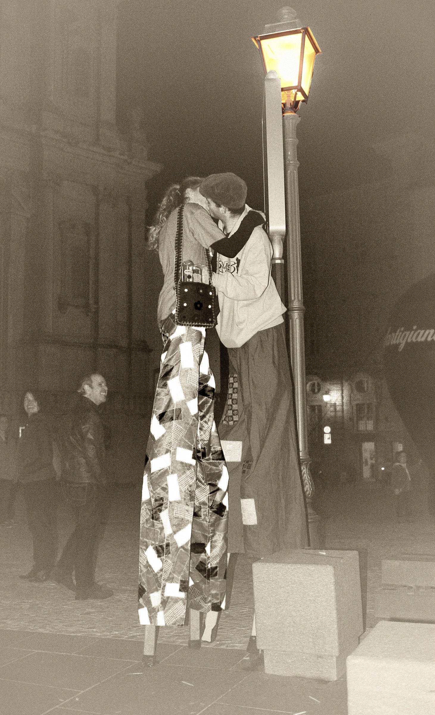 un bacio all'altezza