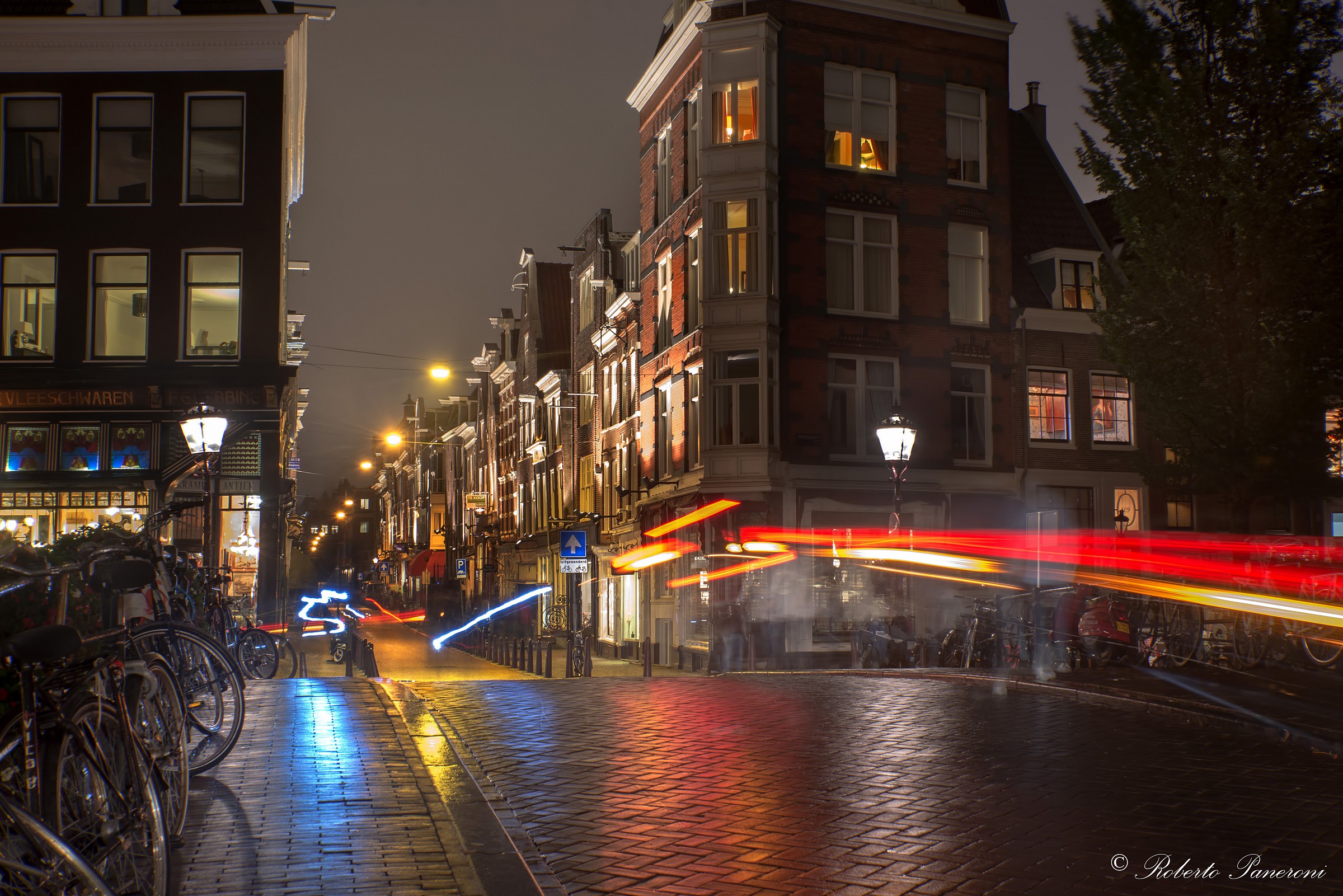 metti una notte in bici ...