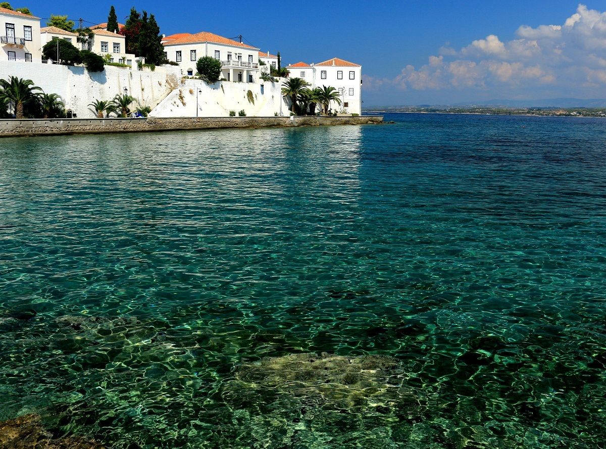 Sea and the typical architecture of Spetses