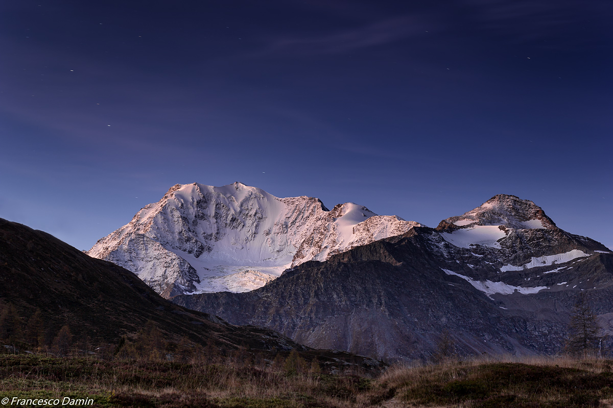 The mountain waits for the dawn