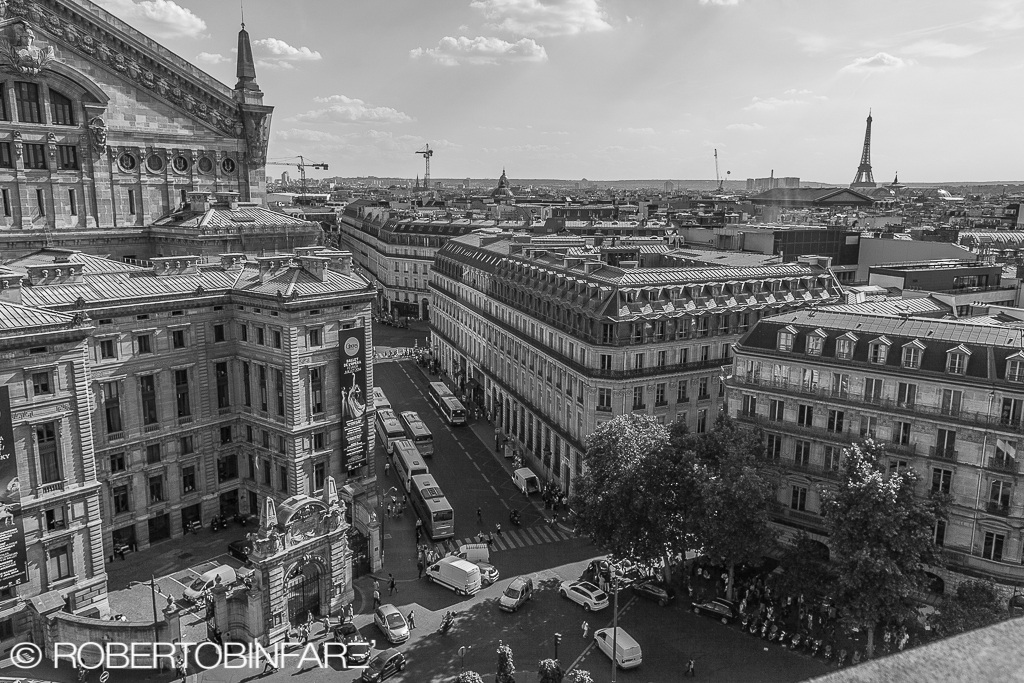 Dalla Galleria, su Parigi