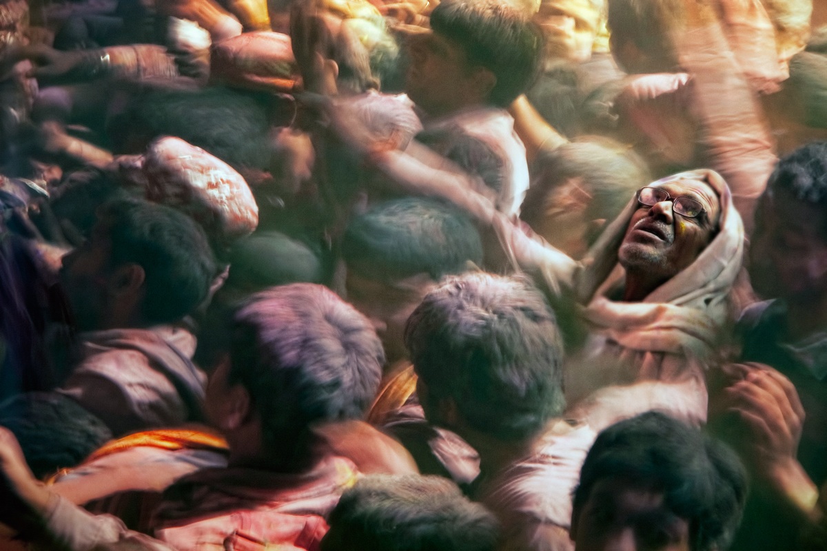 Banke Bihari temple vrindavan holi.