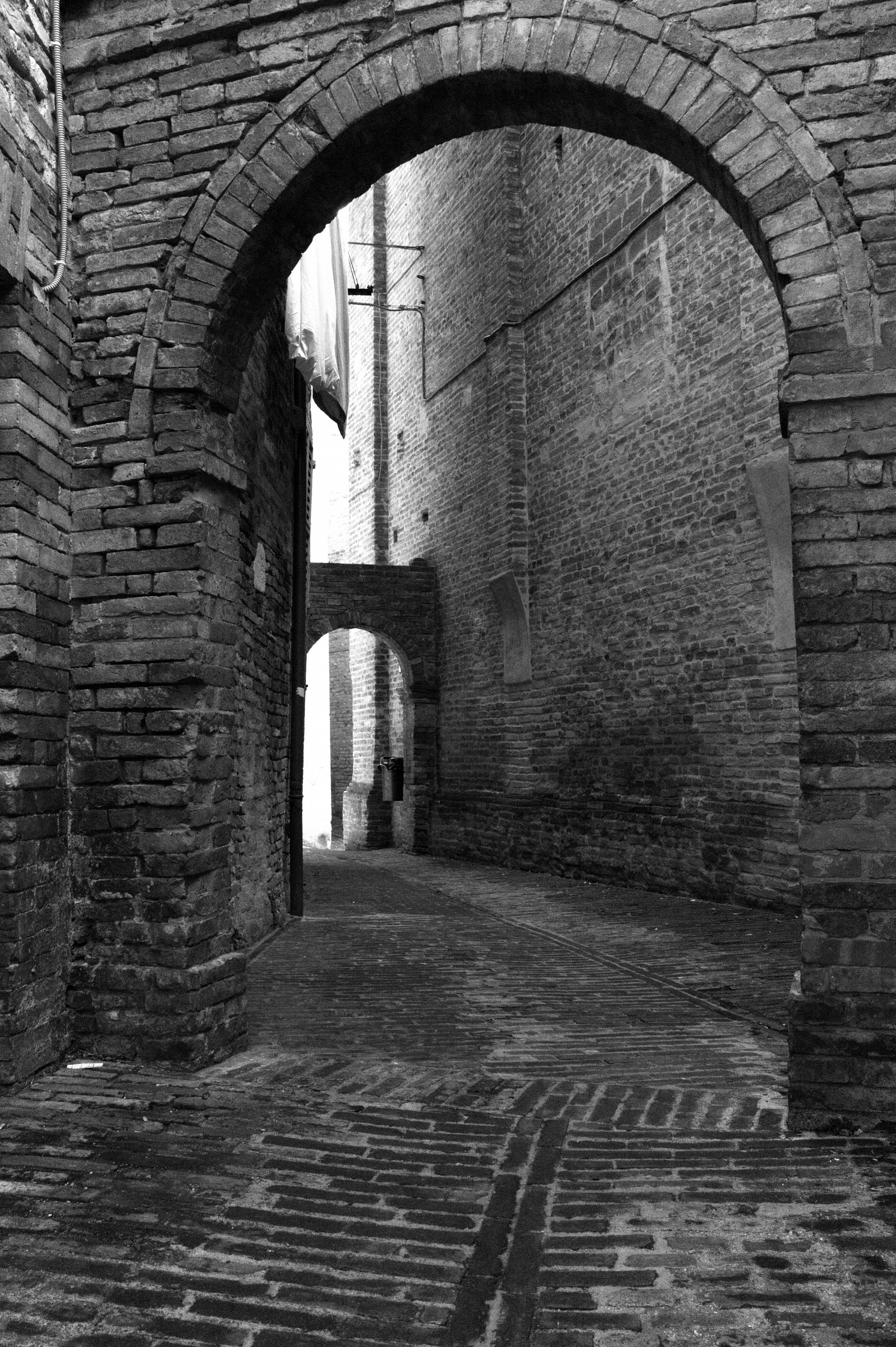arches in Urbino