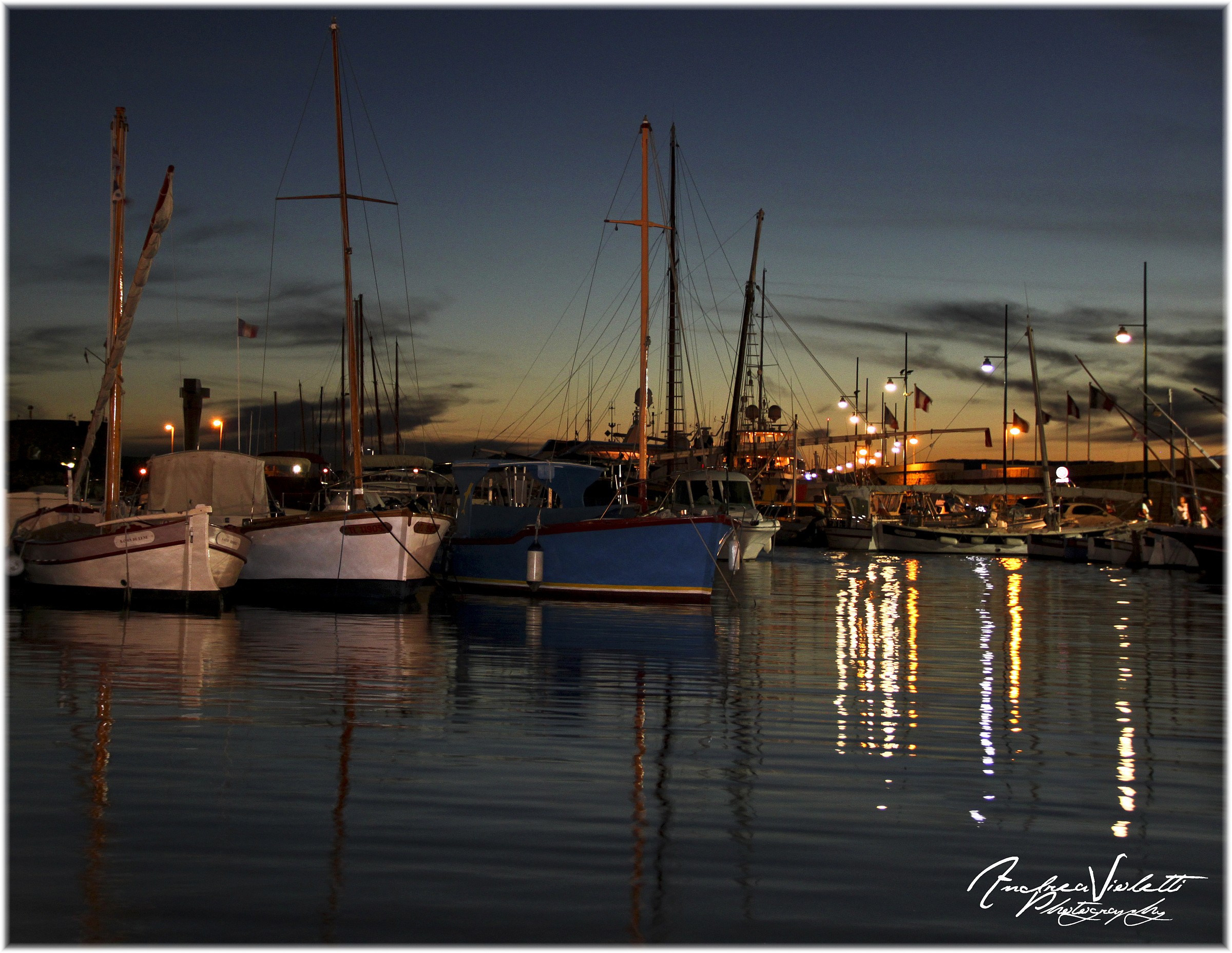 Sunset at the port of Saint Tropez