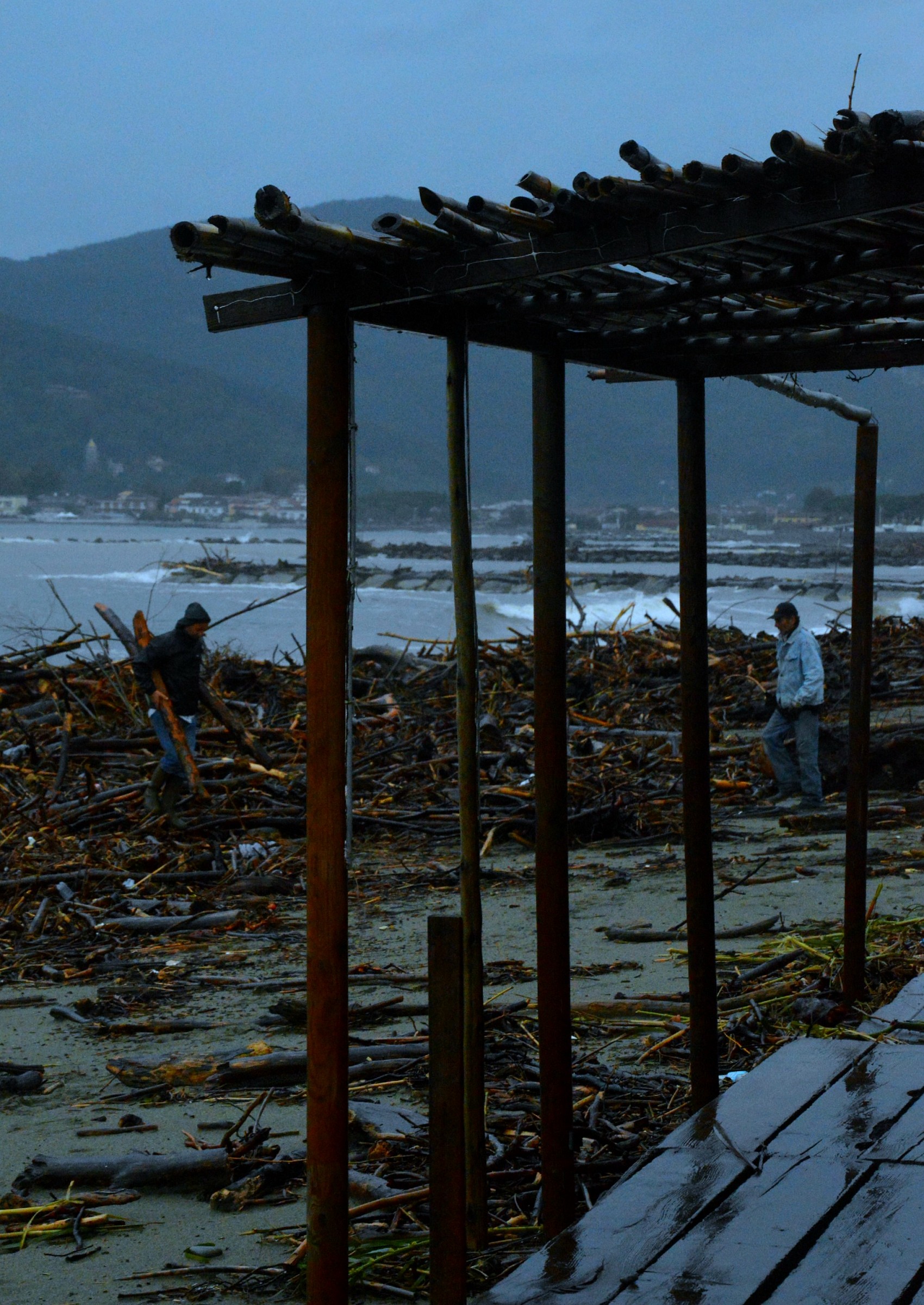 Pulizia (Alluvione Carrara)