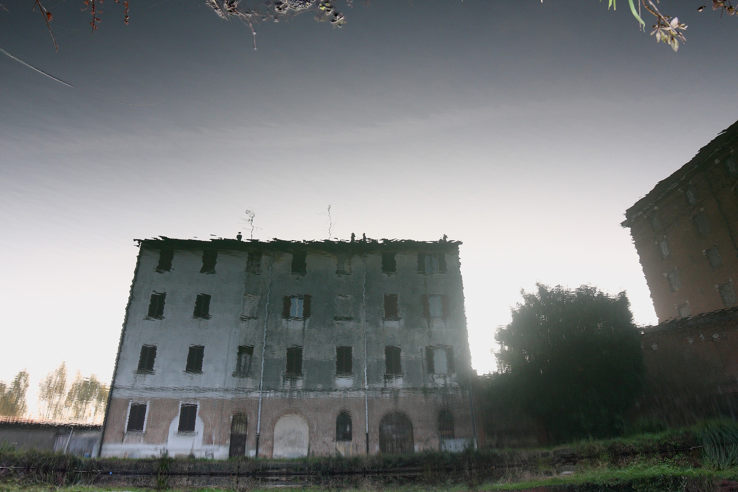 Urban Mirages: Early Gothic