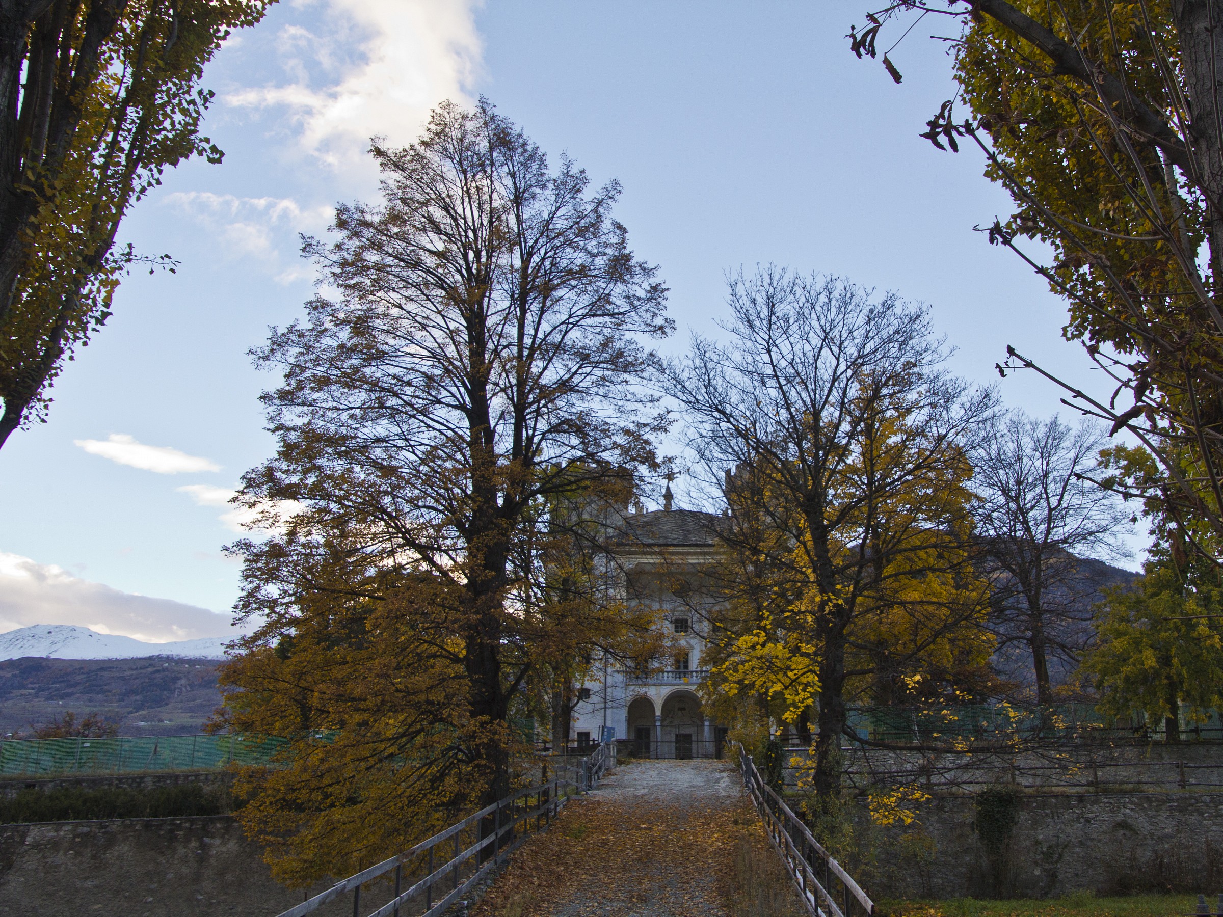 Autumn Castle Aimaville (AO)