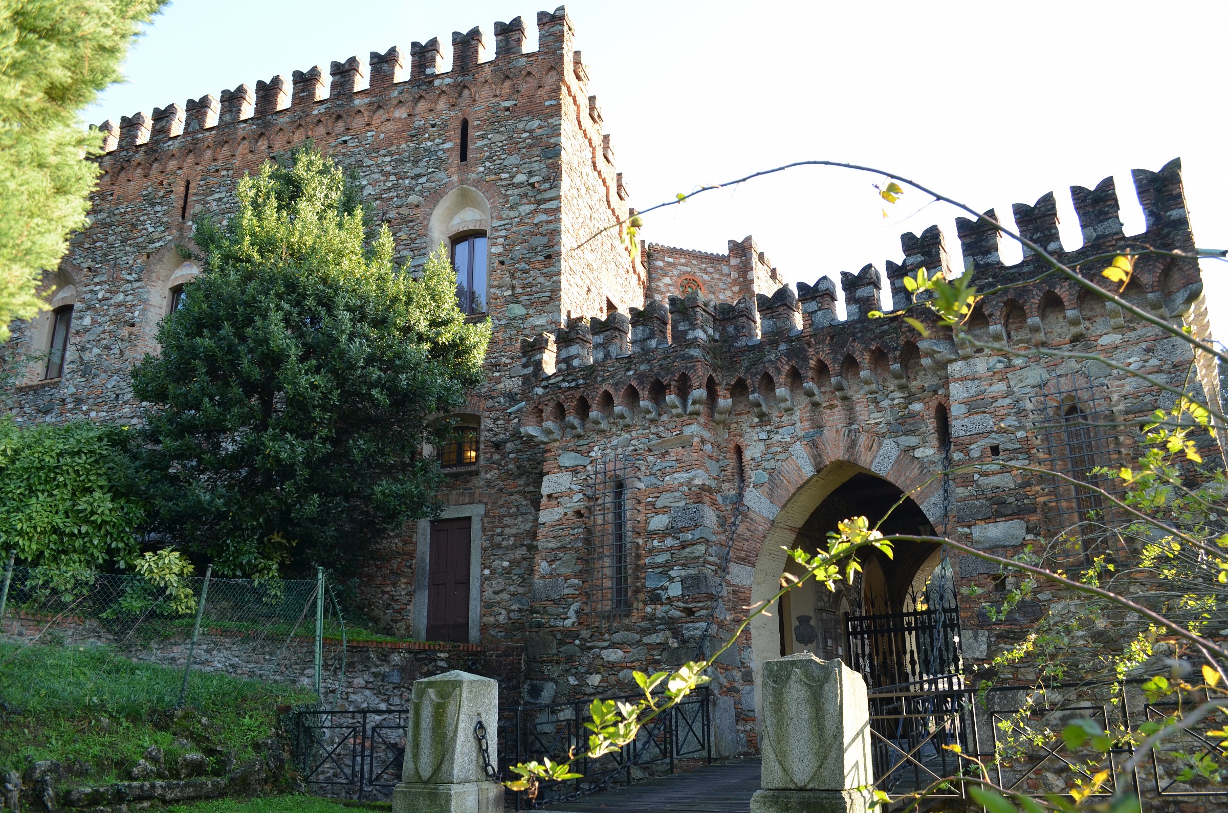 Castle Monguzzo of the tenth century
