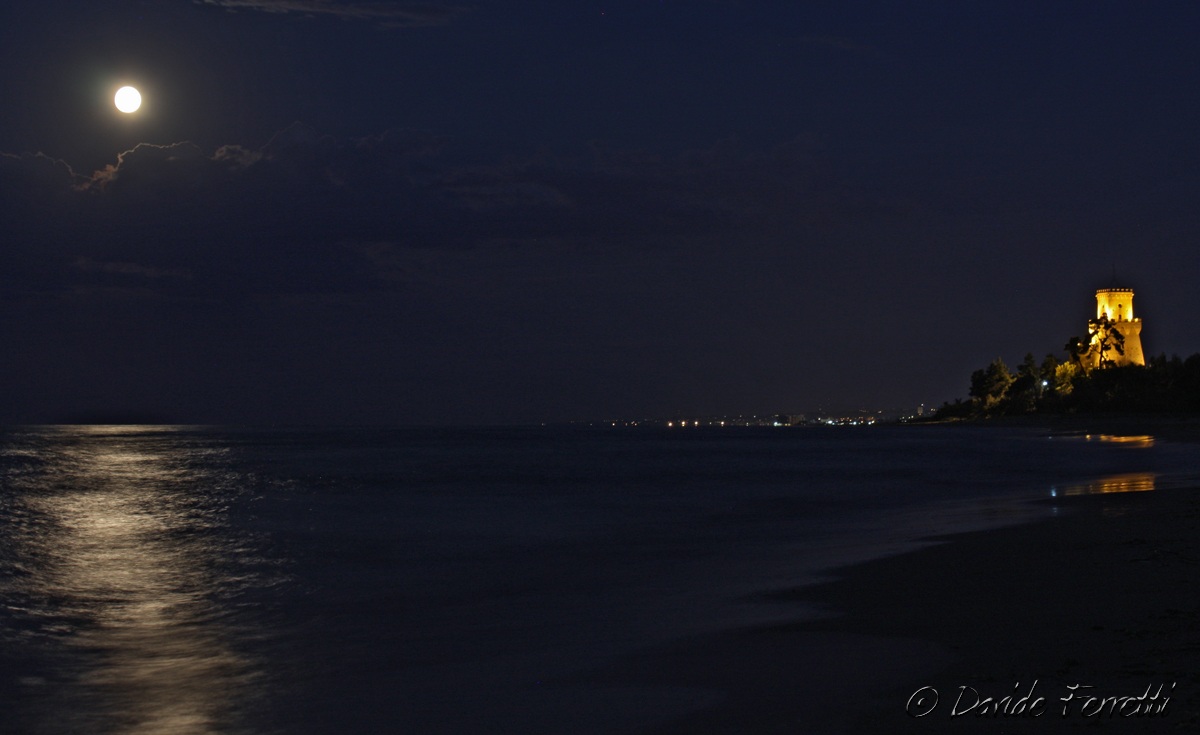 The moon, the sea, the Tower ...