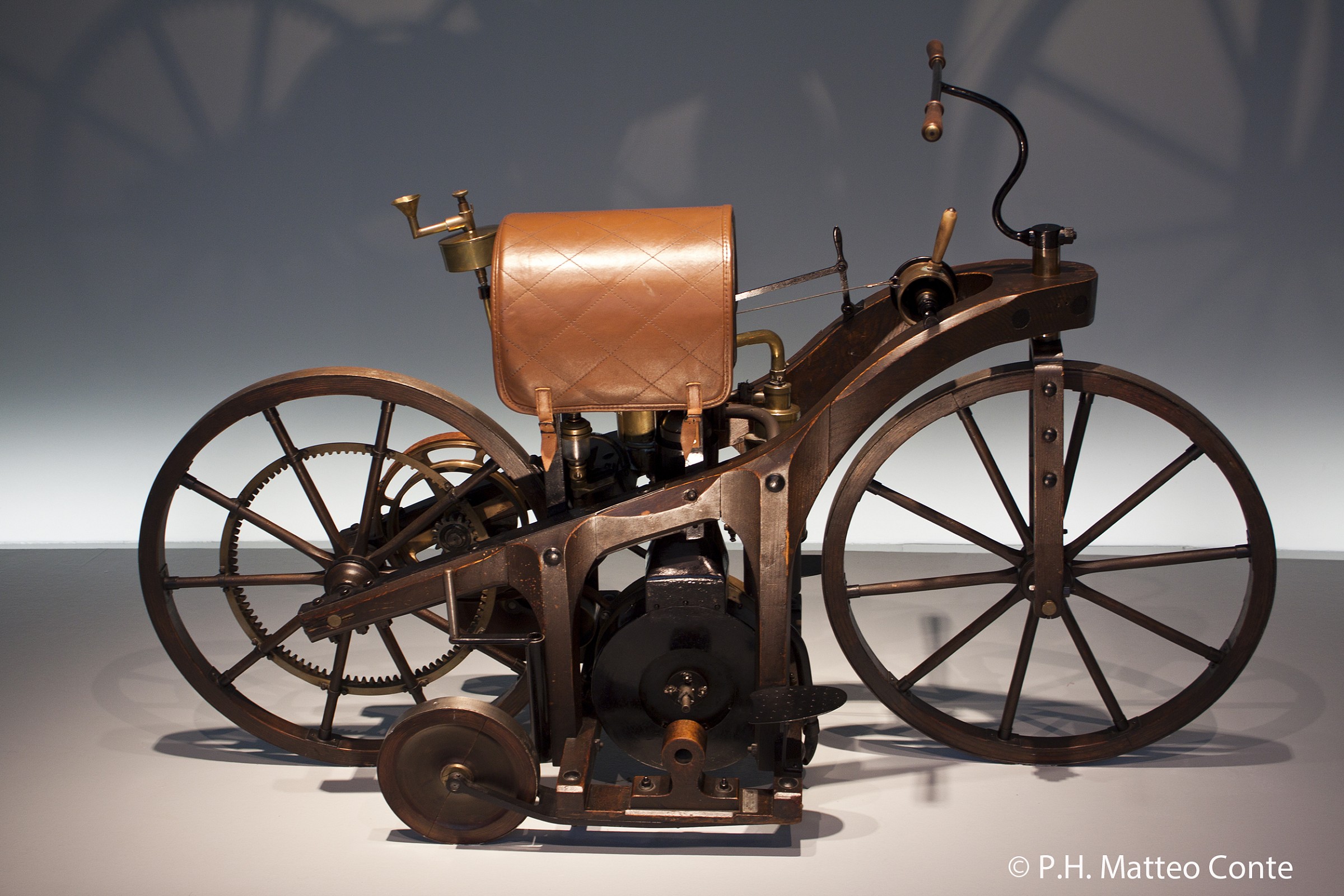 Moto d'epoca museo Mercedes. Stoccarda.