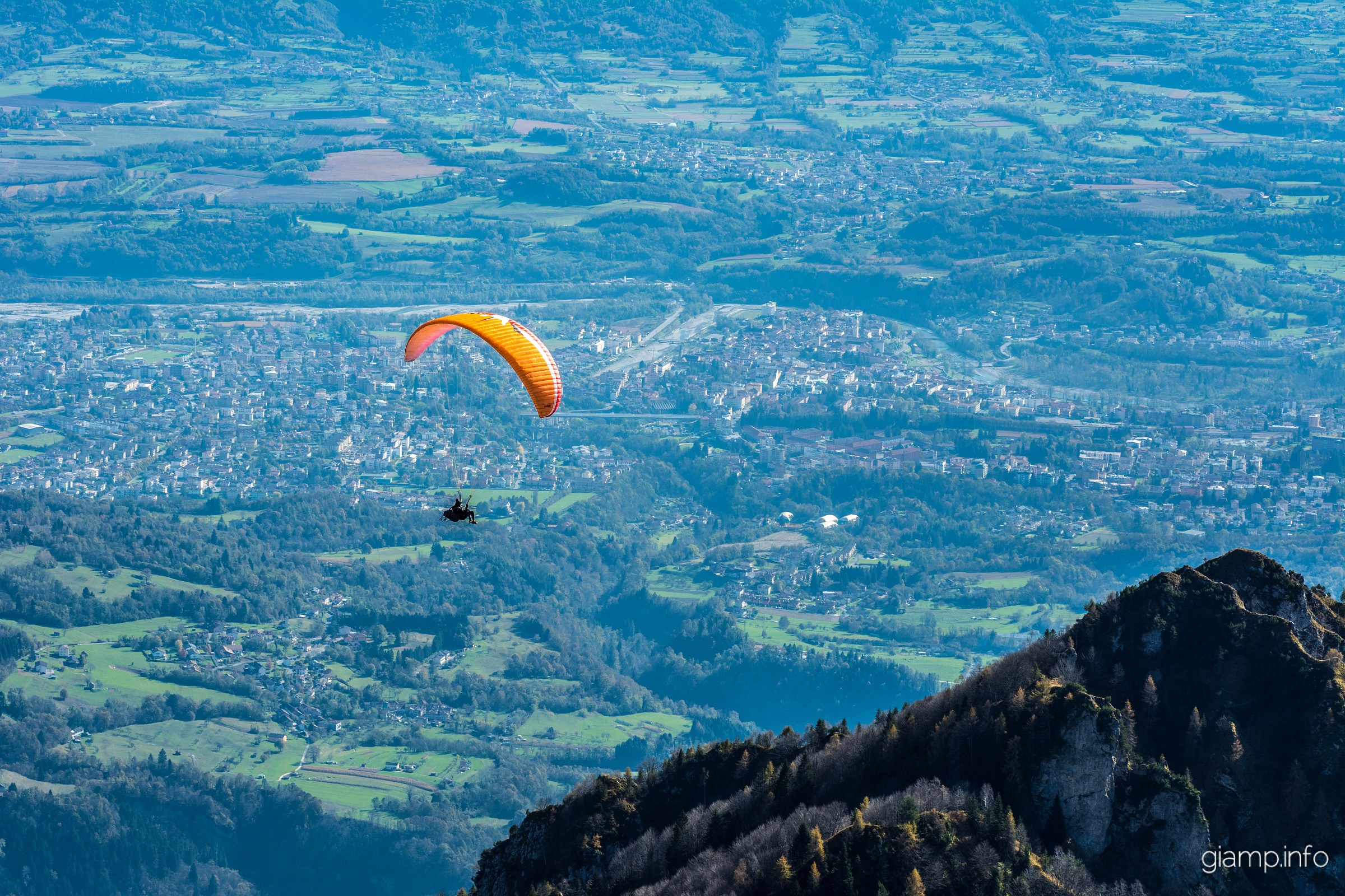 Parapendio sopra Belluno