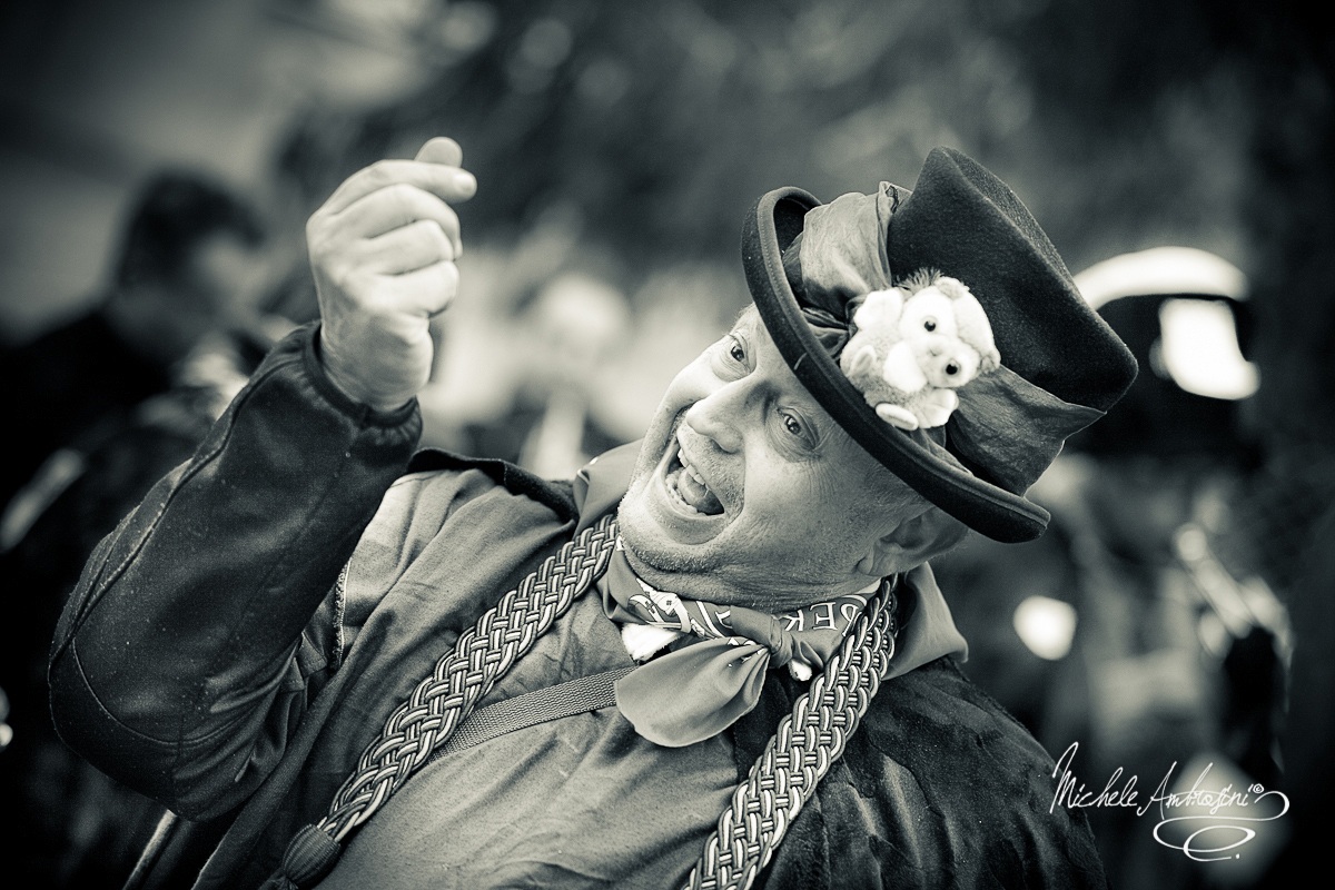 Non te lo chiedo ma...te lo canto!