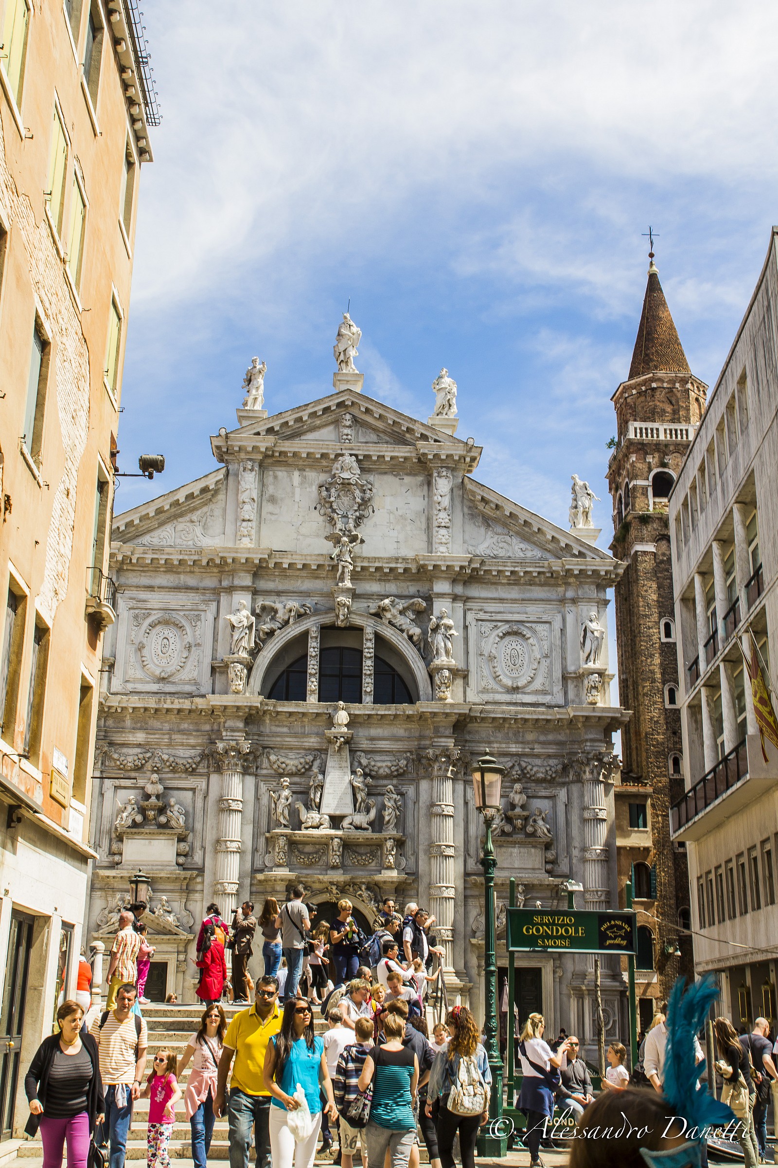 It seems Rome but Venice