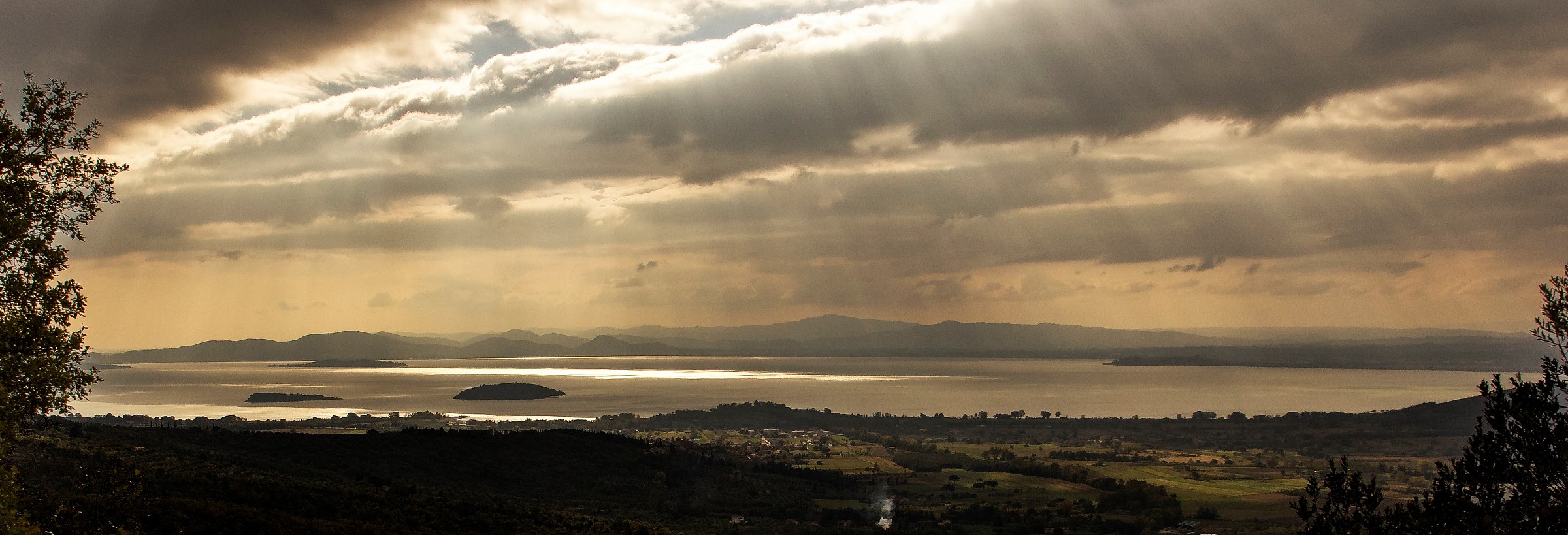 Lake Trasimeno2 - Which do you prefer between the two?
