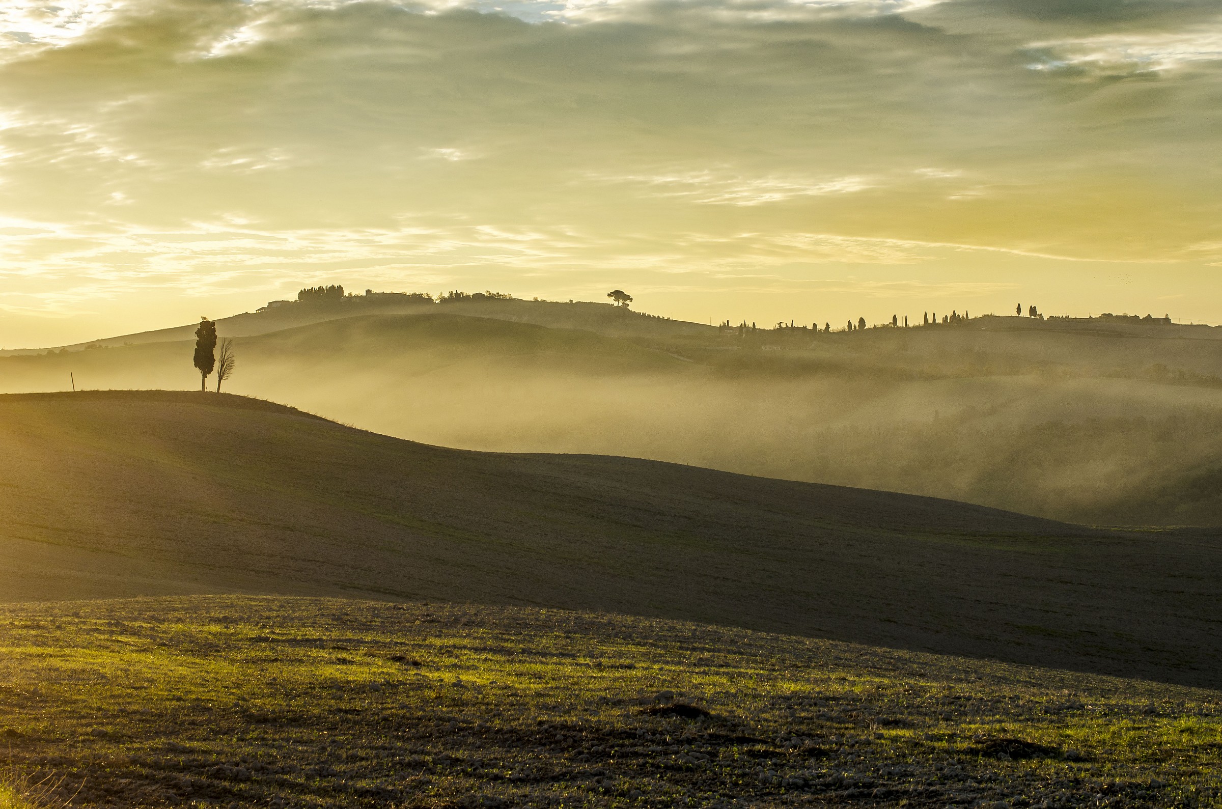 inusual colors of sunrise