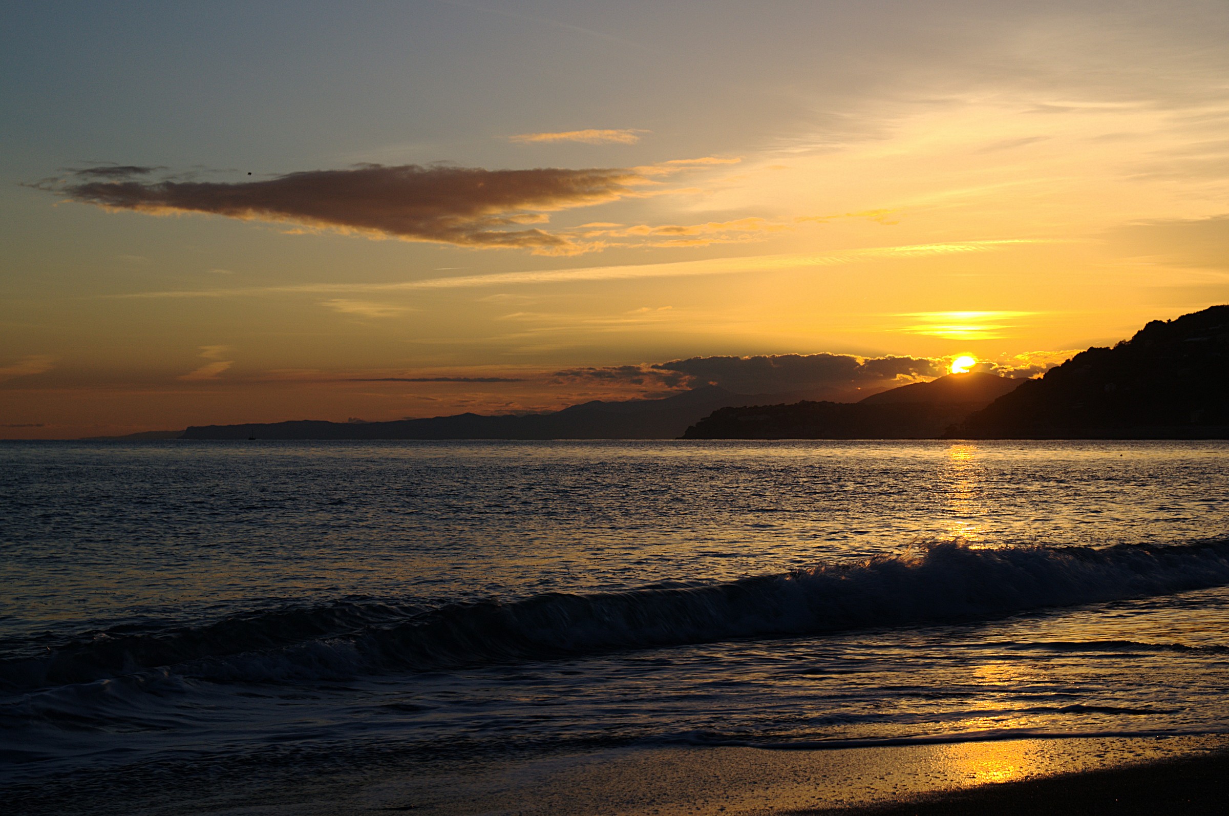 Tramonto sulla spiaggia dei pescatori