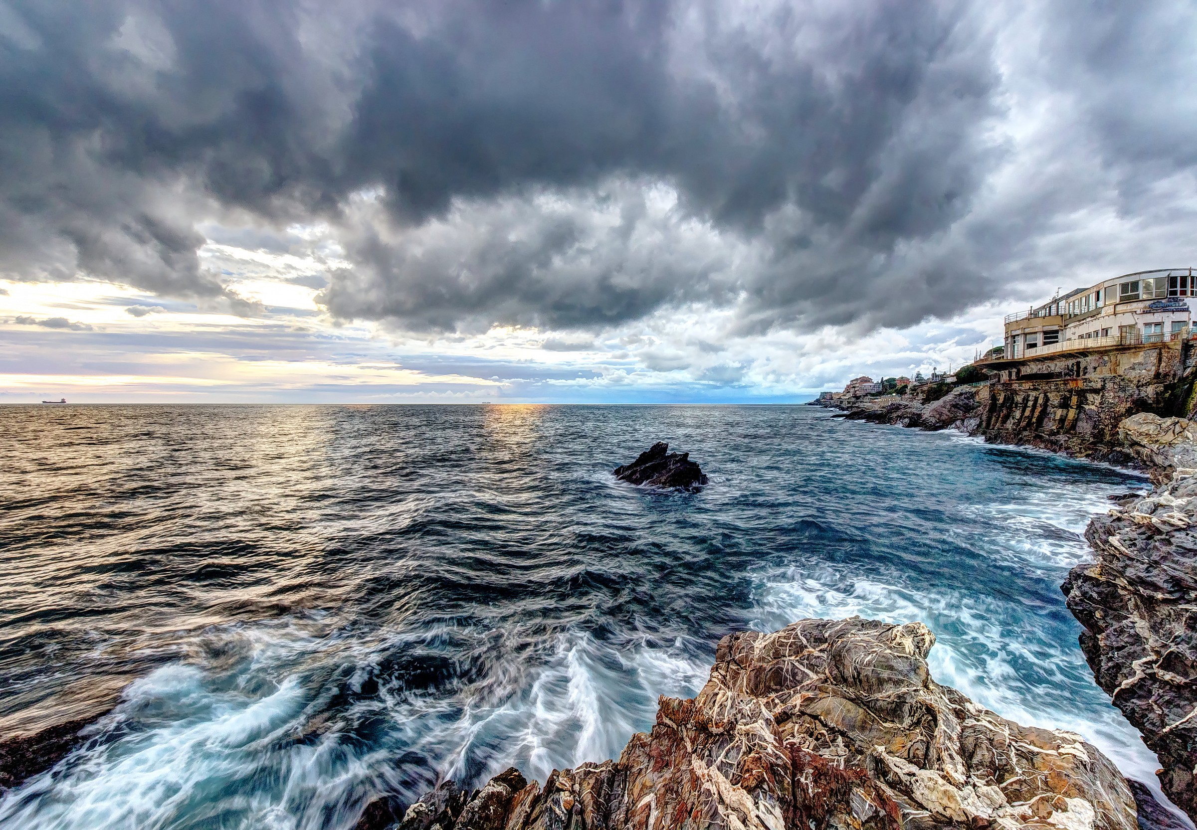 Genova-Nervi  Scoglio solitario