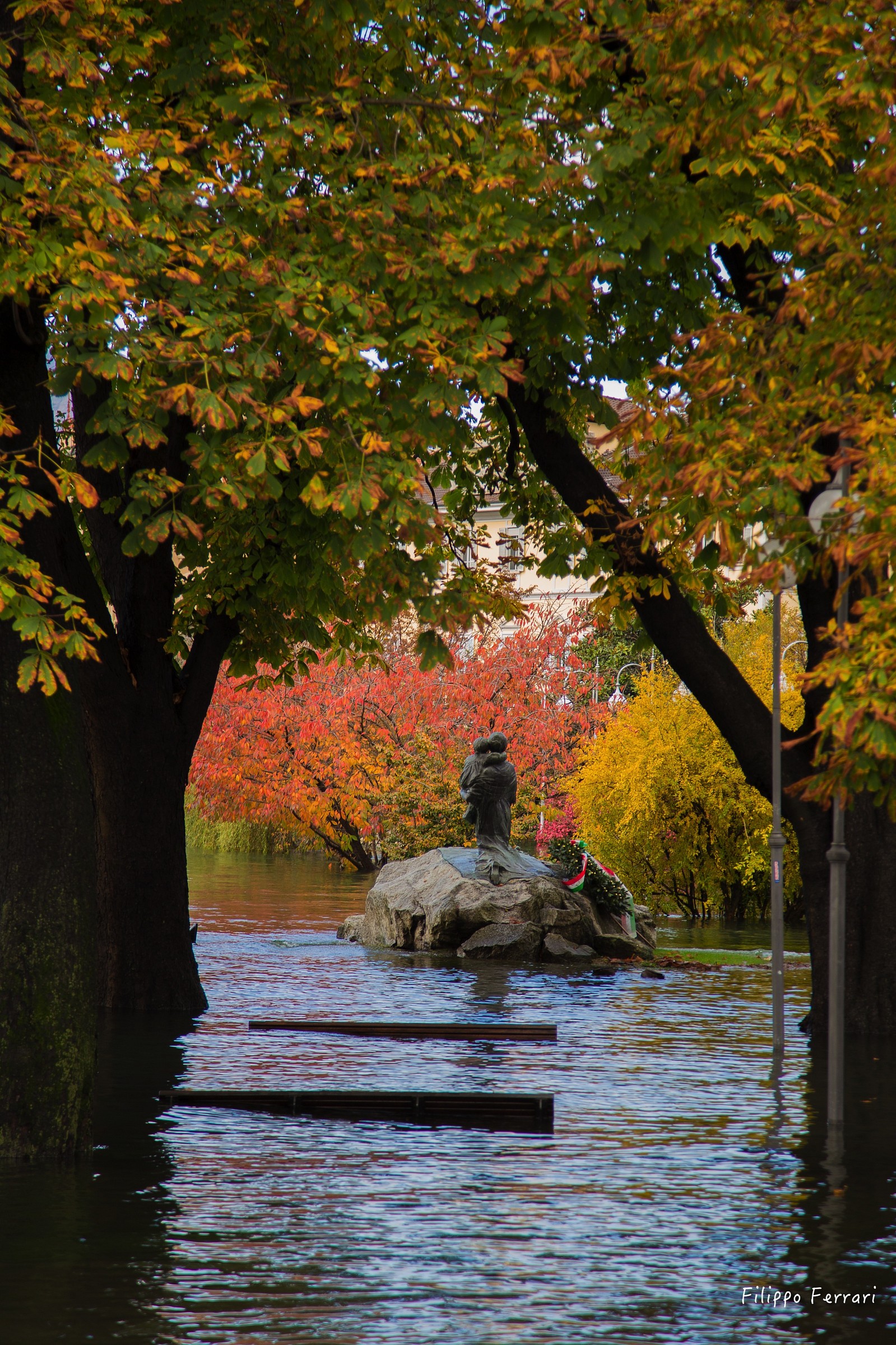 Lake Maggiore in full
