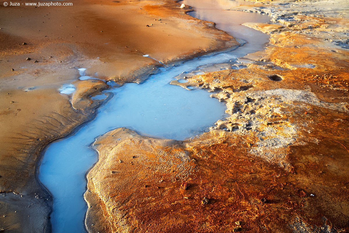 Turquoise water, geothermal area