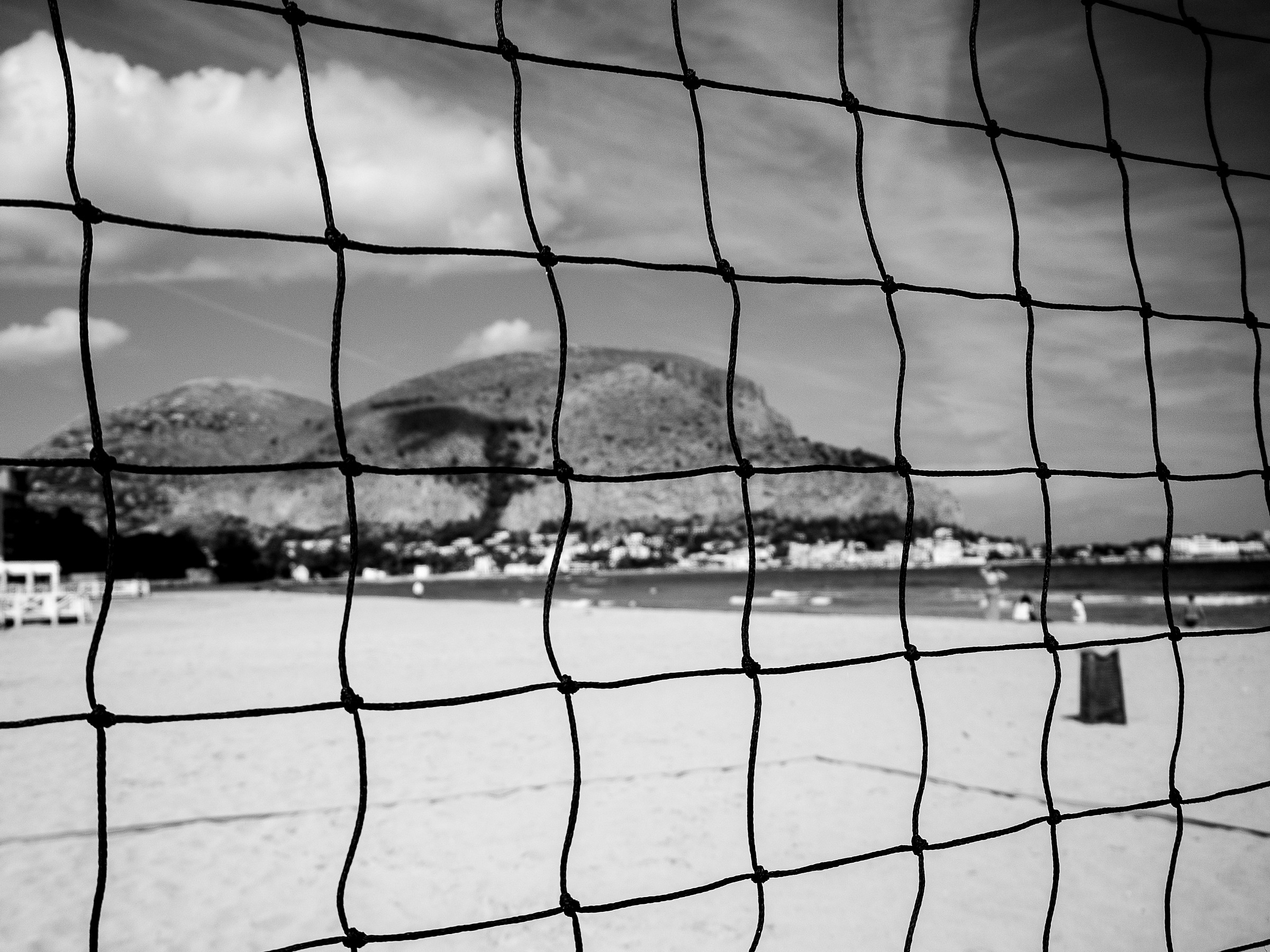 Mondello rete non per i pesci