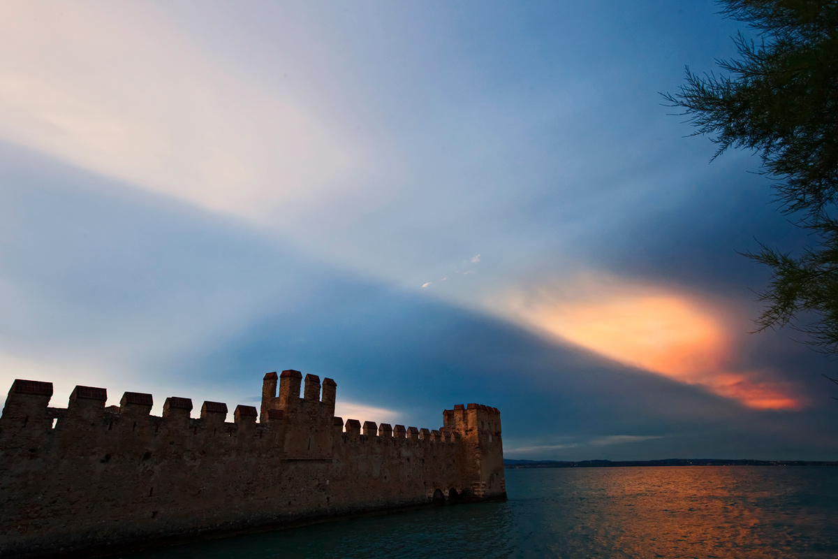 Sirmione ( tramonto infuocato )