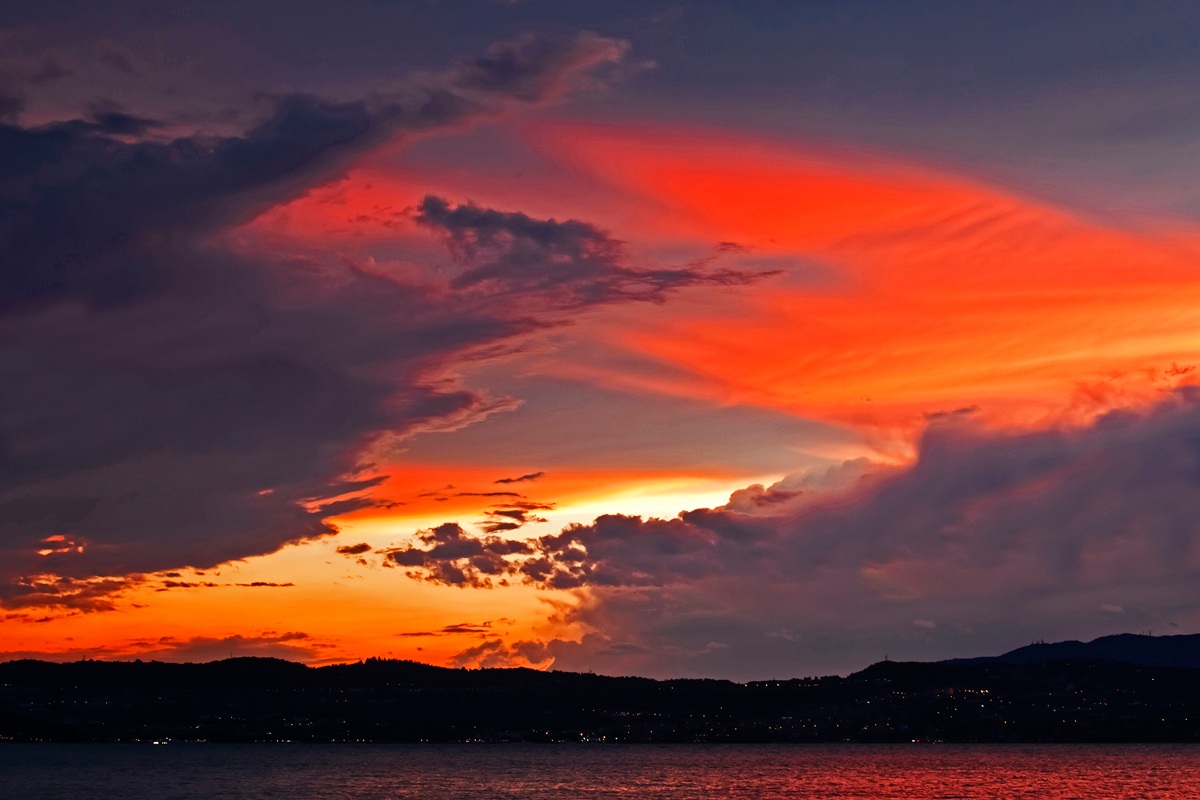 Sirmione ( tramonto infuocato )