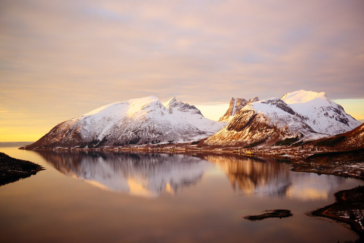 tramonto fiordo frontale