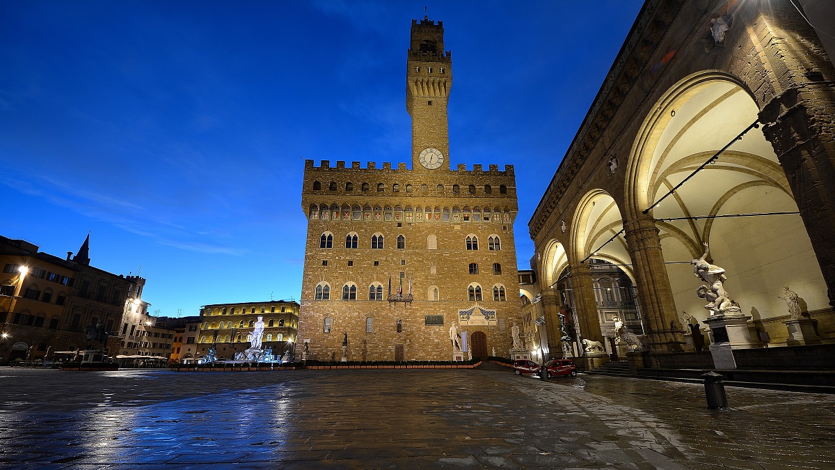 Piazza della Signoria ...