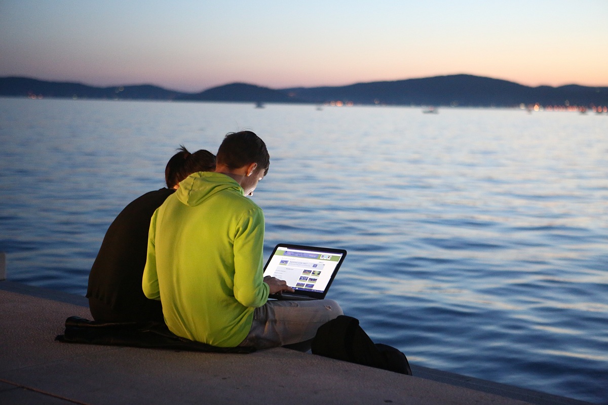 Me, you and the computer on the waterfront ...
