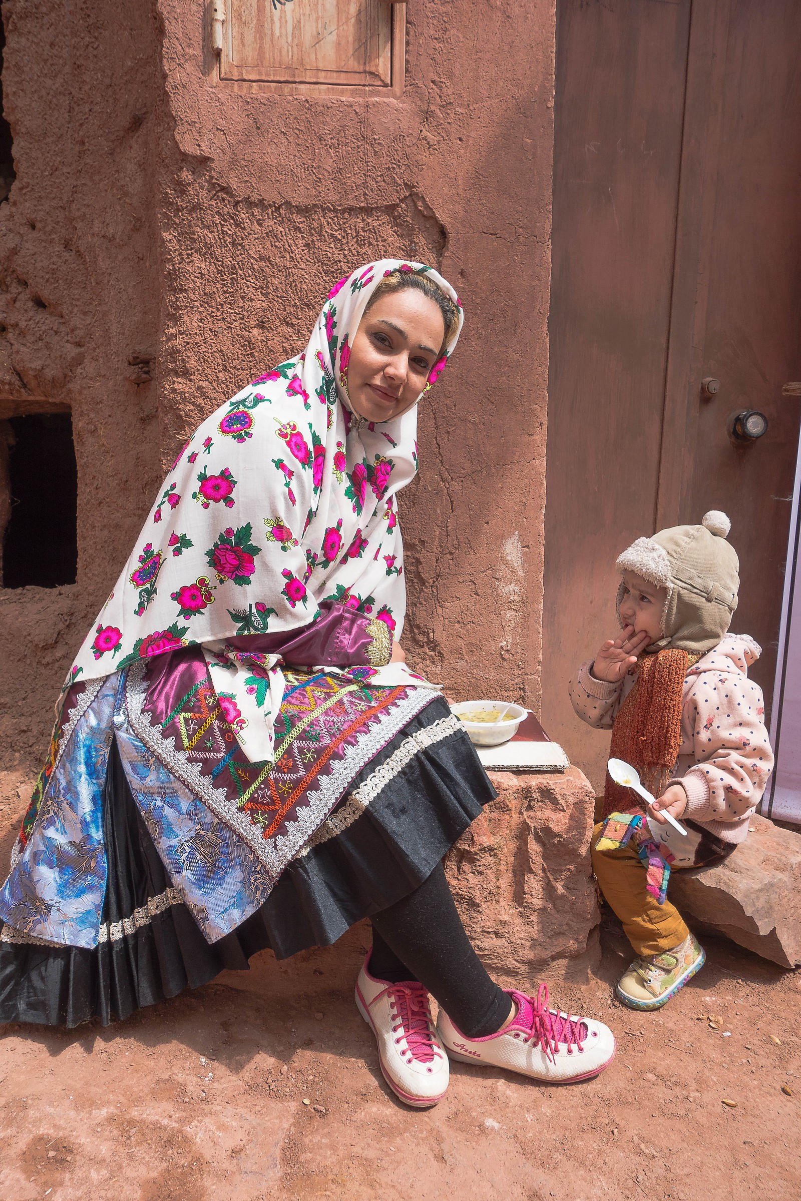 posing to Abyaneh